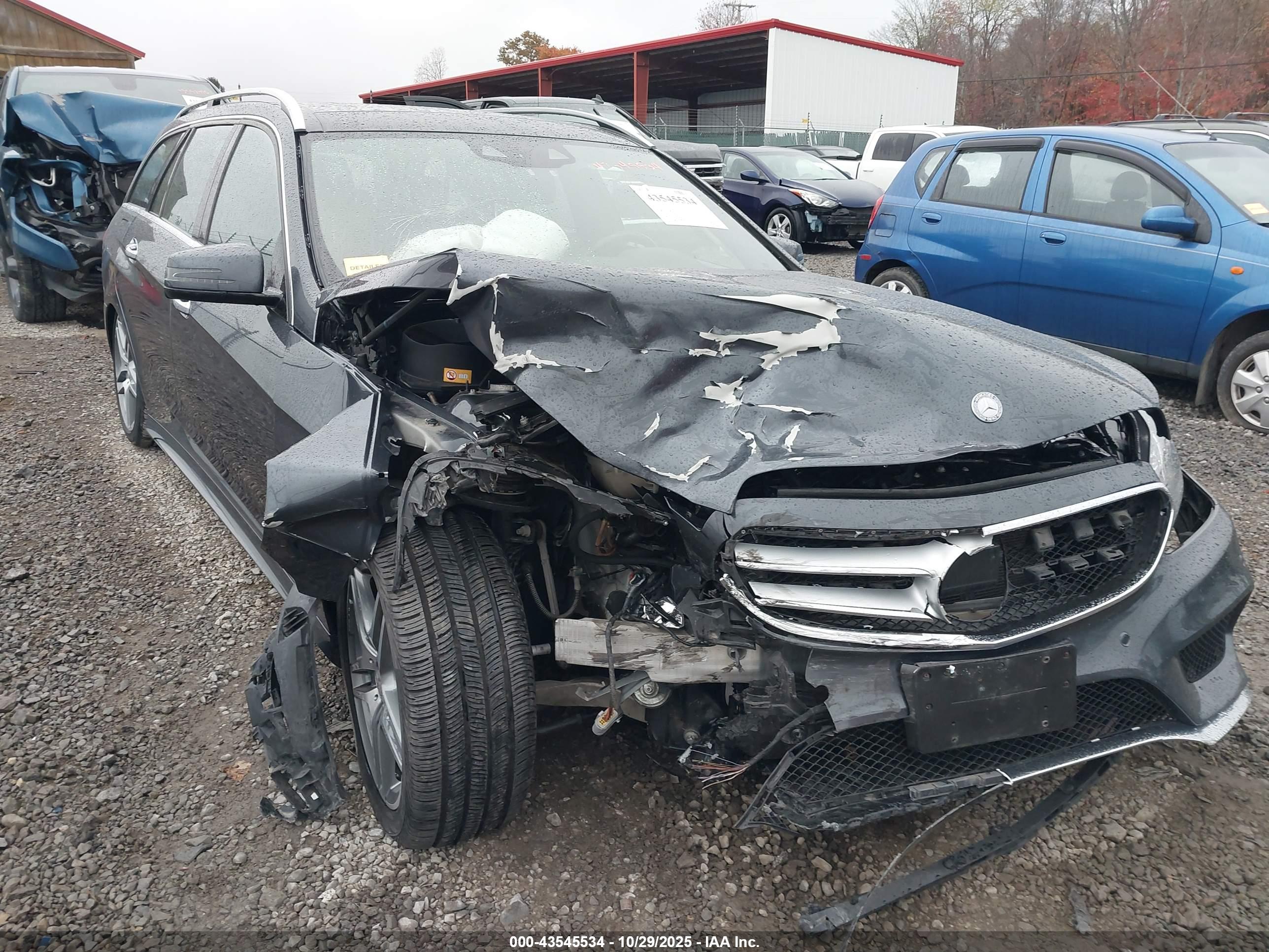 MERCEDES-BENZ E image 6