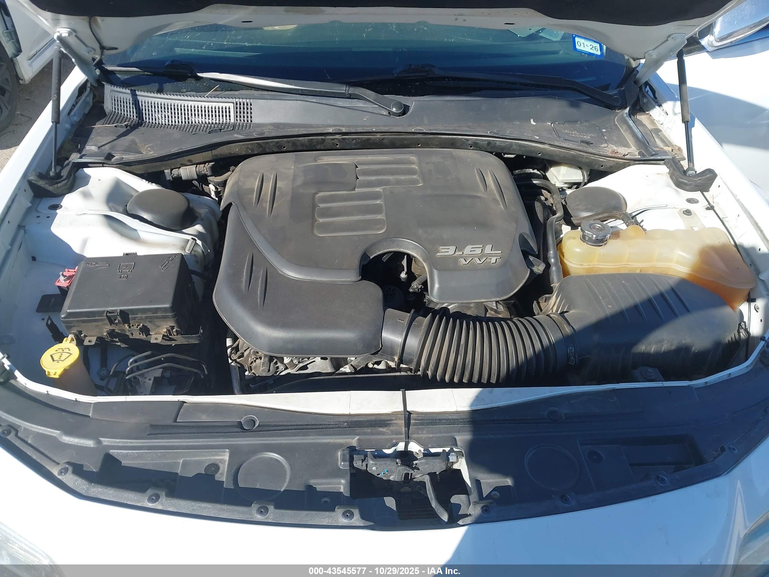 CHRYSLER 300C image 10