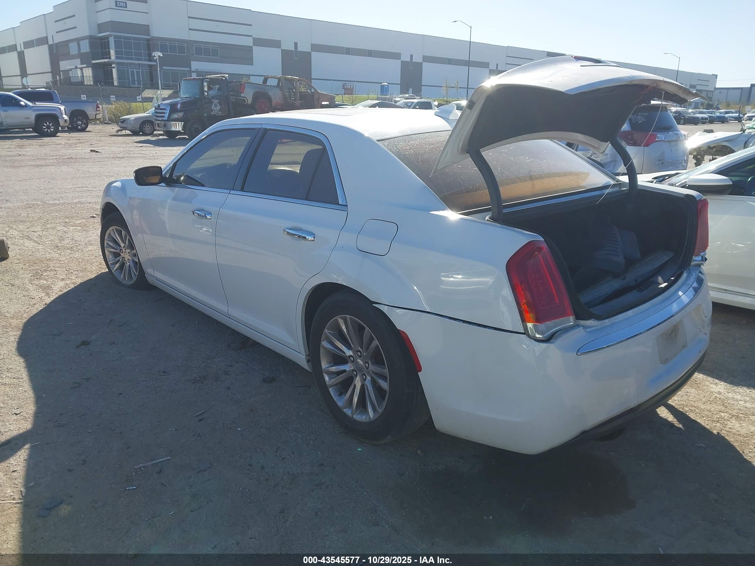 CHRYSLER 300C image 3