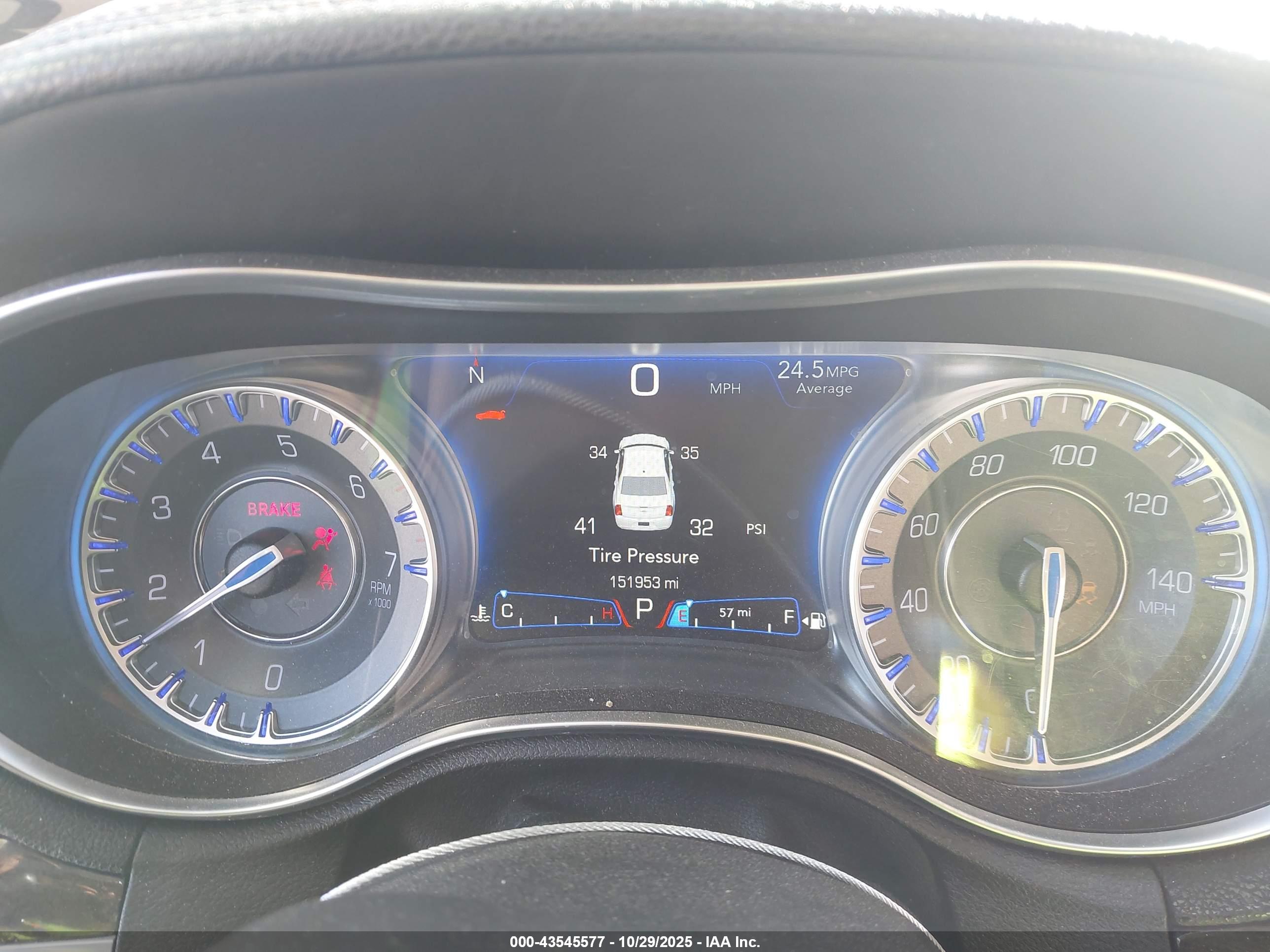 CHRYSLER 300C image 7