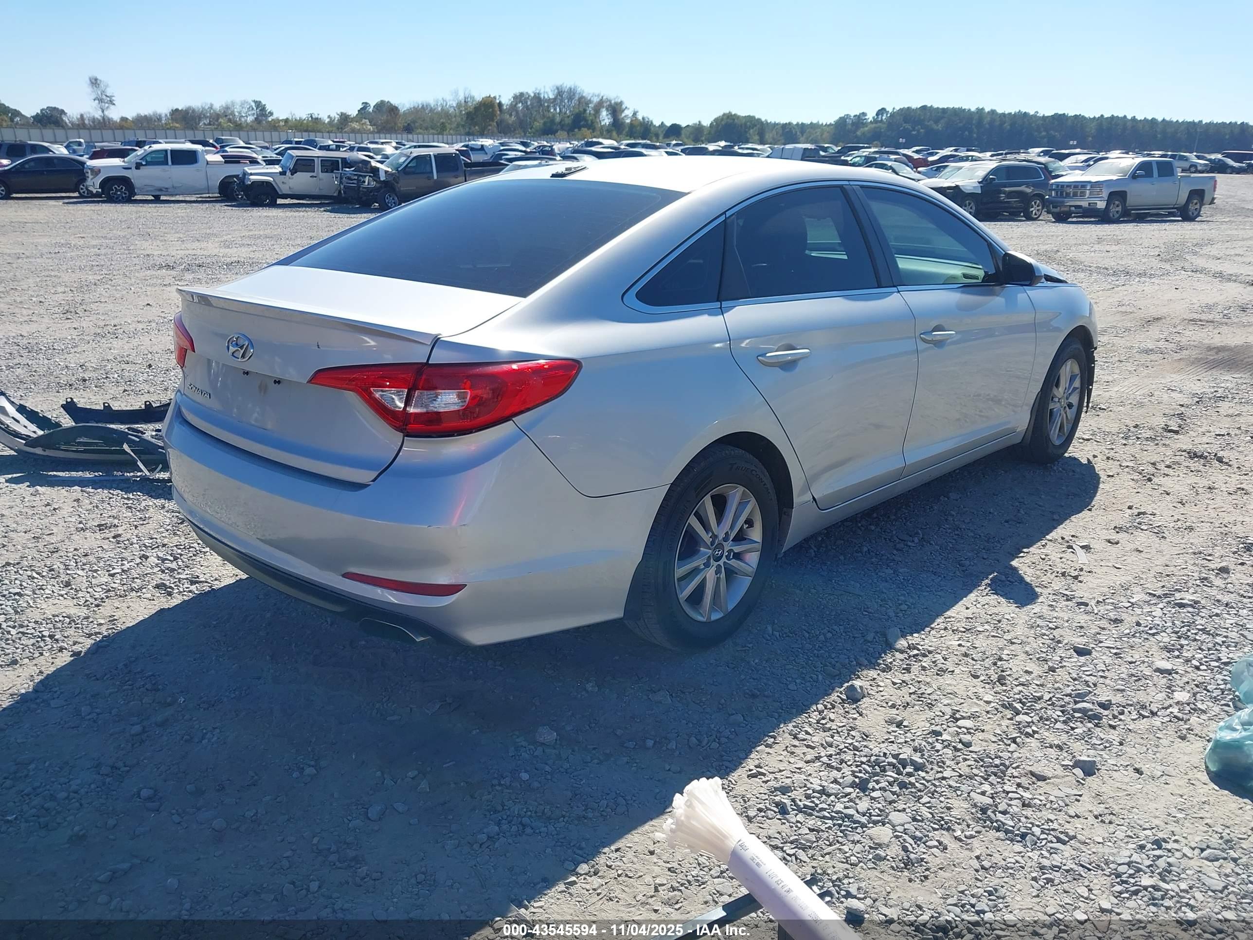 HYUNDAI SONATA image 4