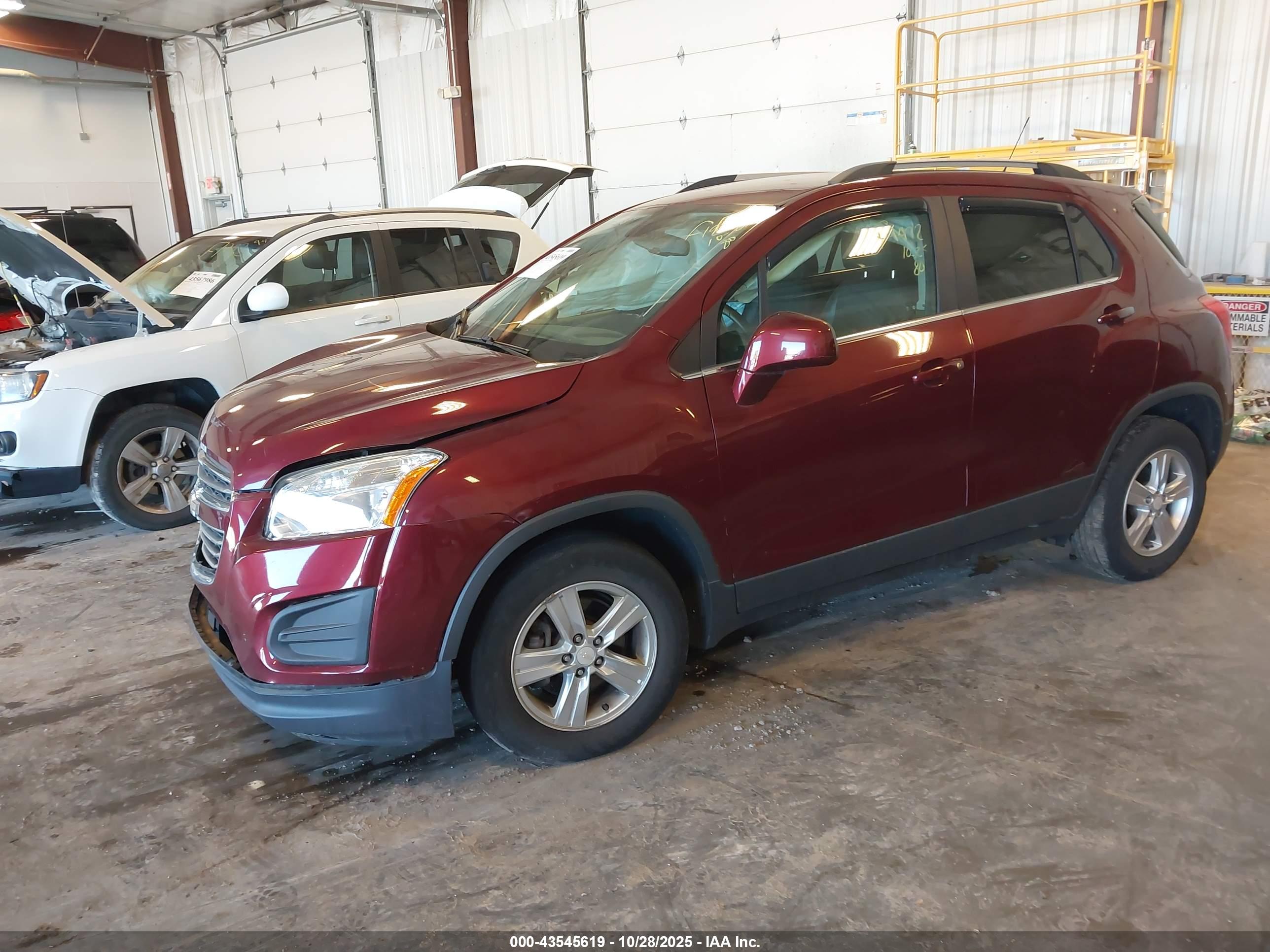 CHEVROLET TRAX image 2