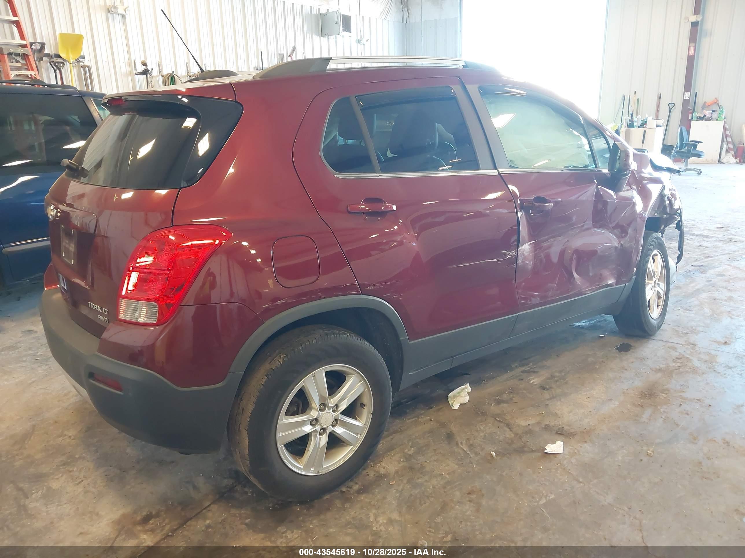CHEVROLET TRAX image 4