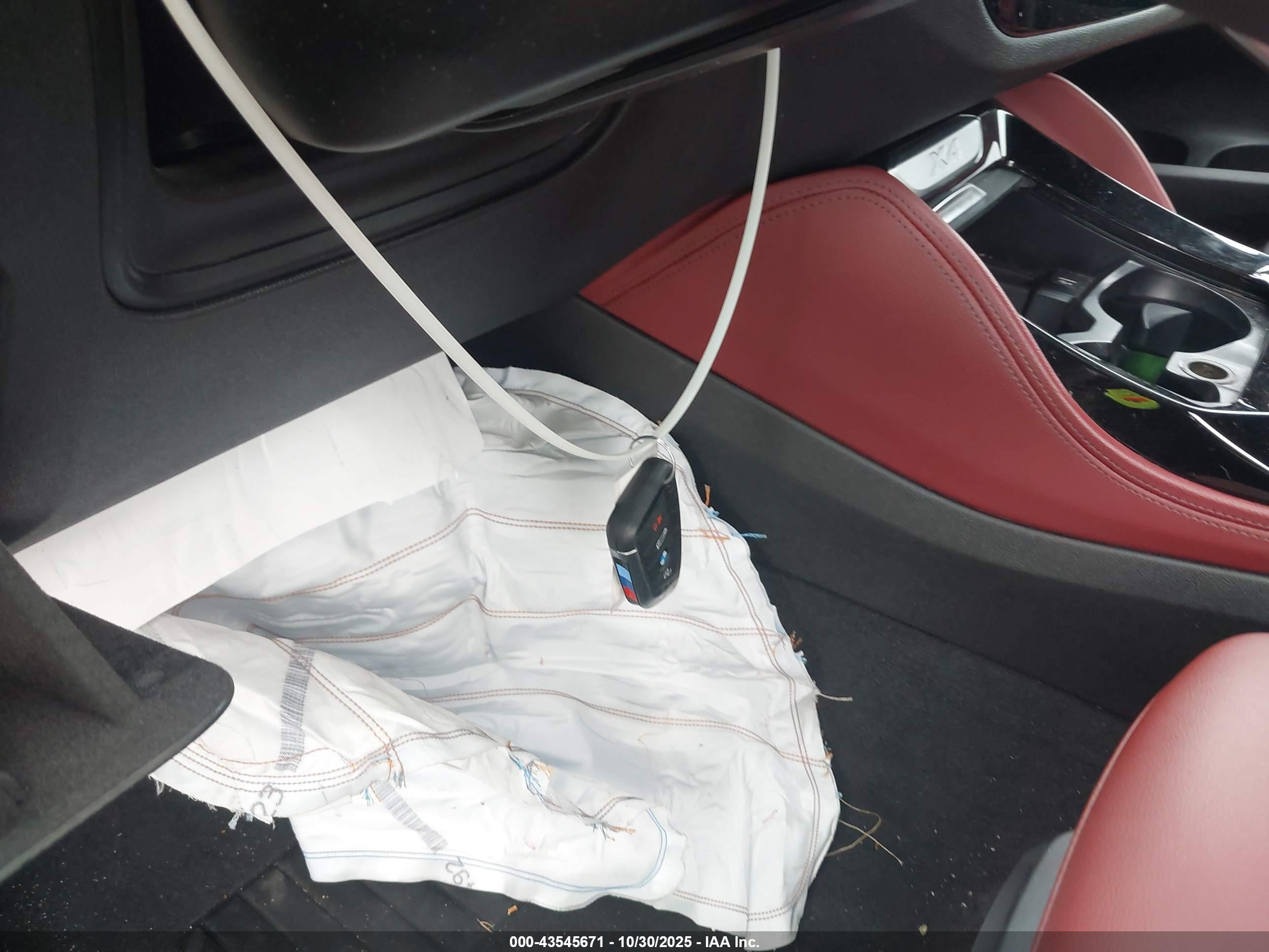 BMW X4 image 11