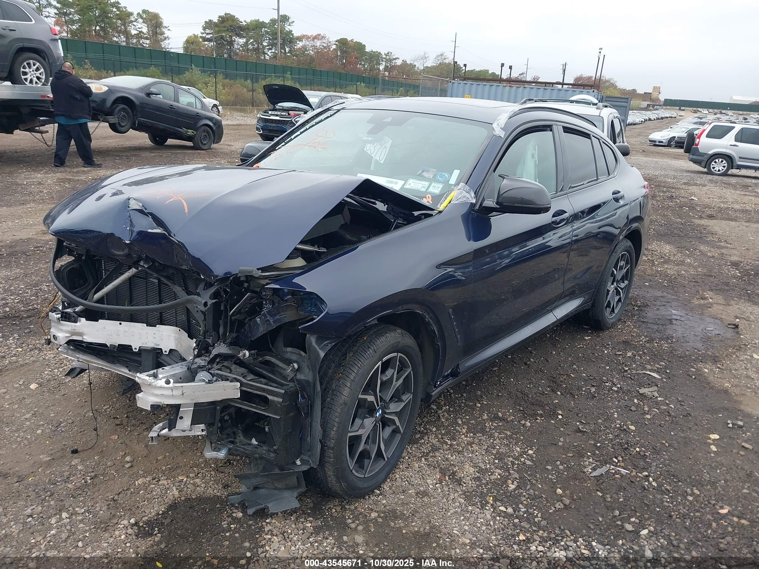 BMW X4 image 2
