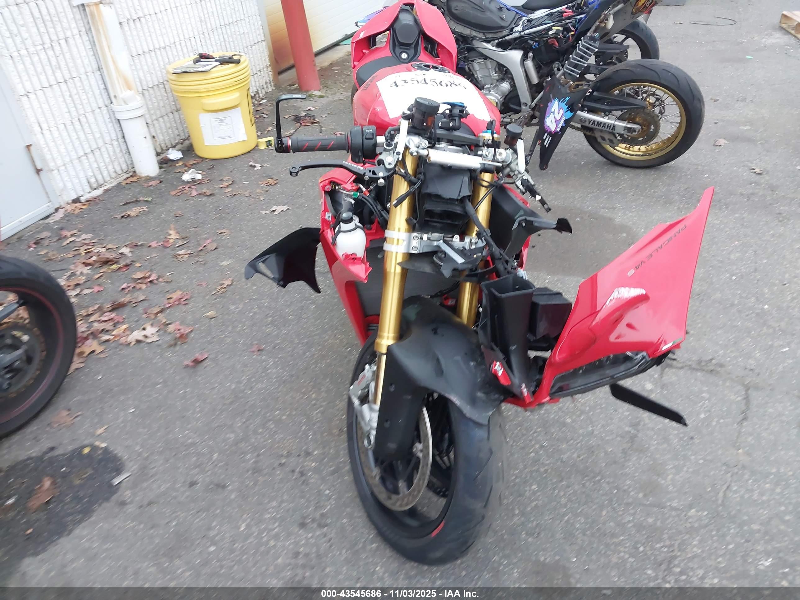 DUCATI PANIGALE image 5