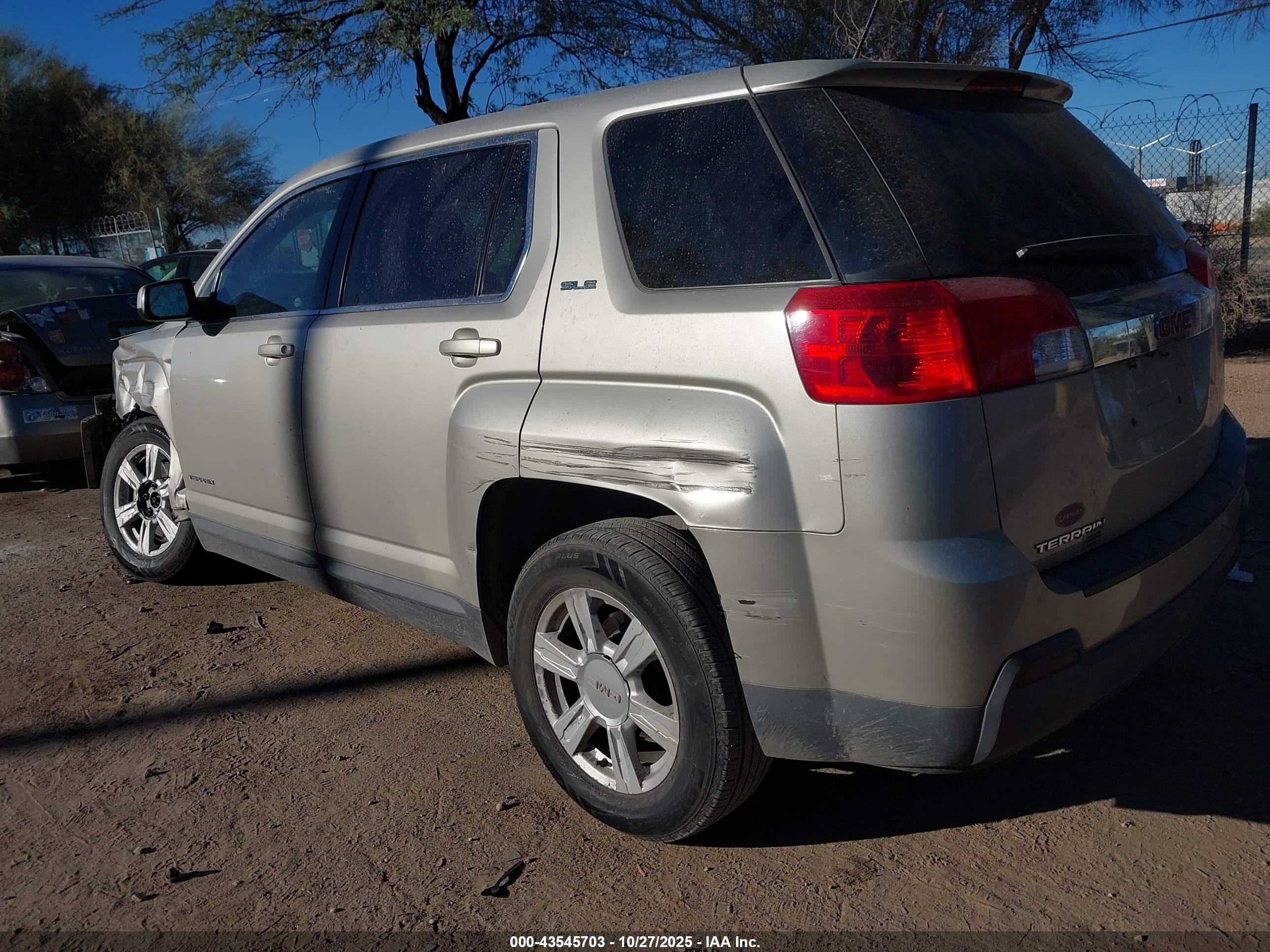 GMC TERRAIN image 3