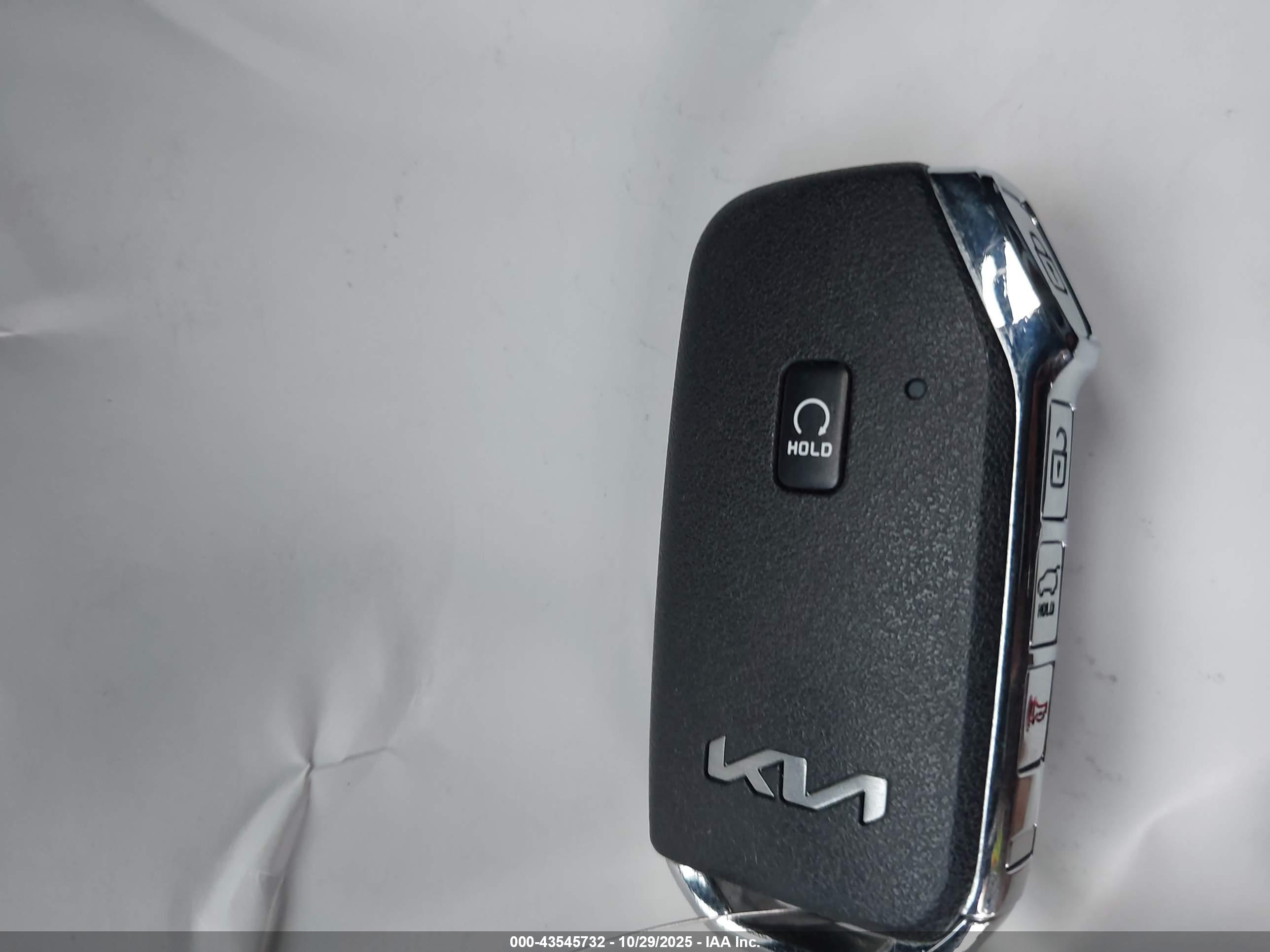 KIA SPORTAGE image 11