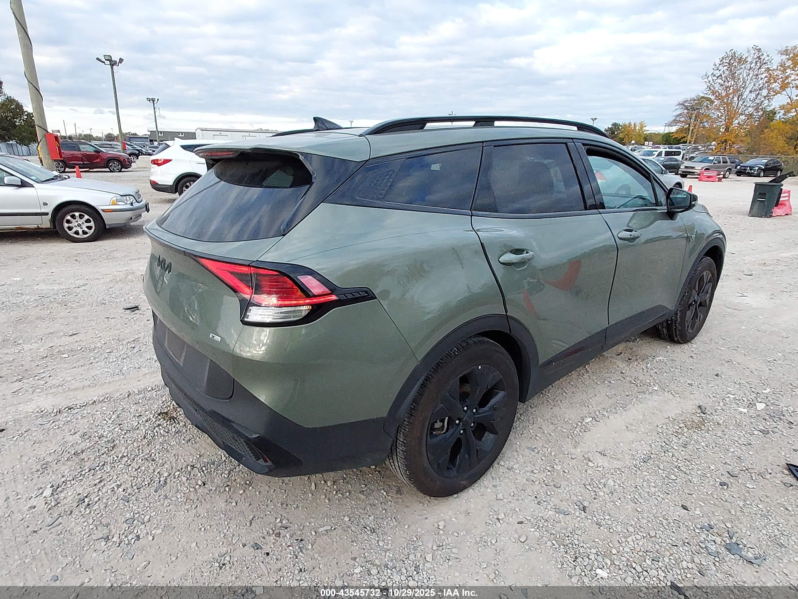 KIA SPORTAGE image 4