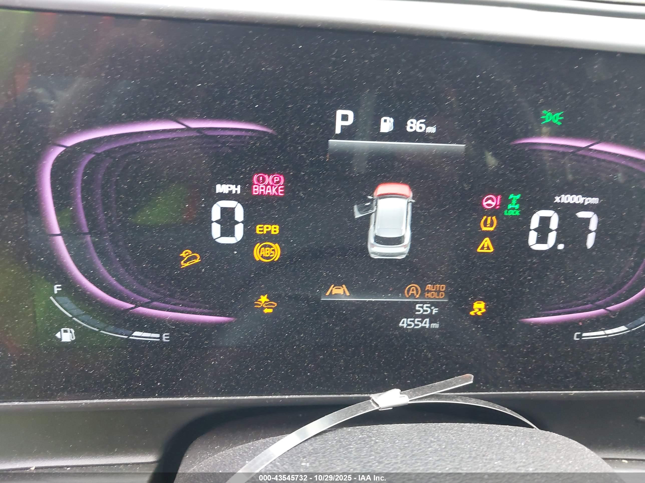KIA SPORTAGE image 7