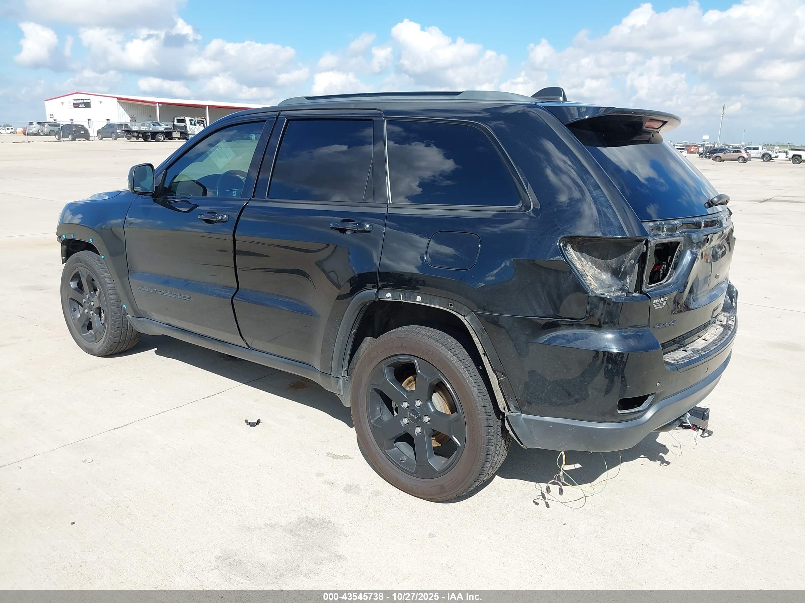 JEEP GRAND image 3