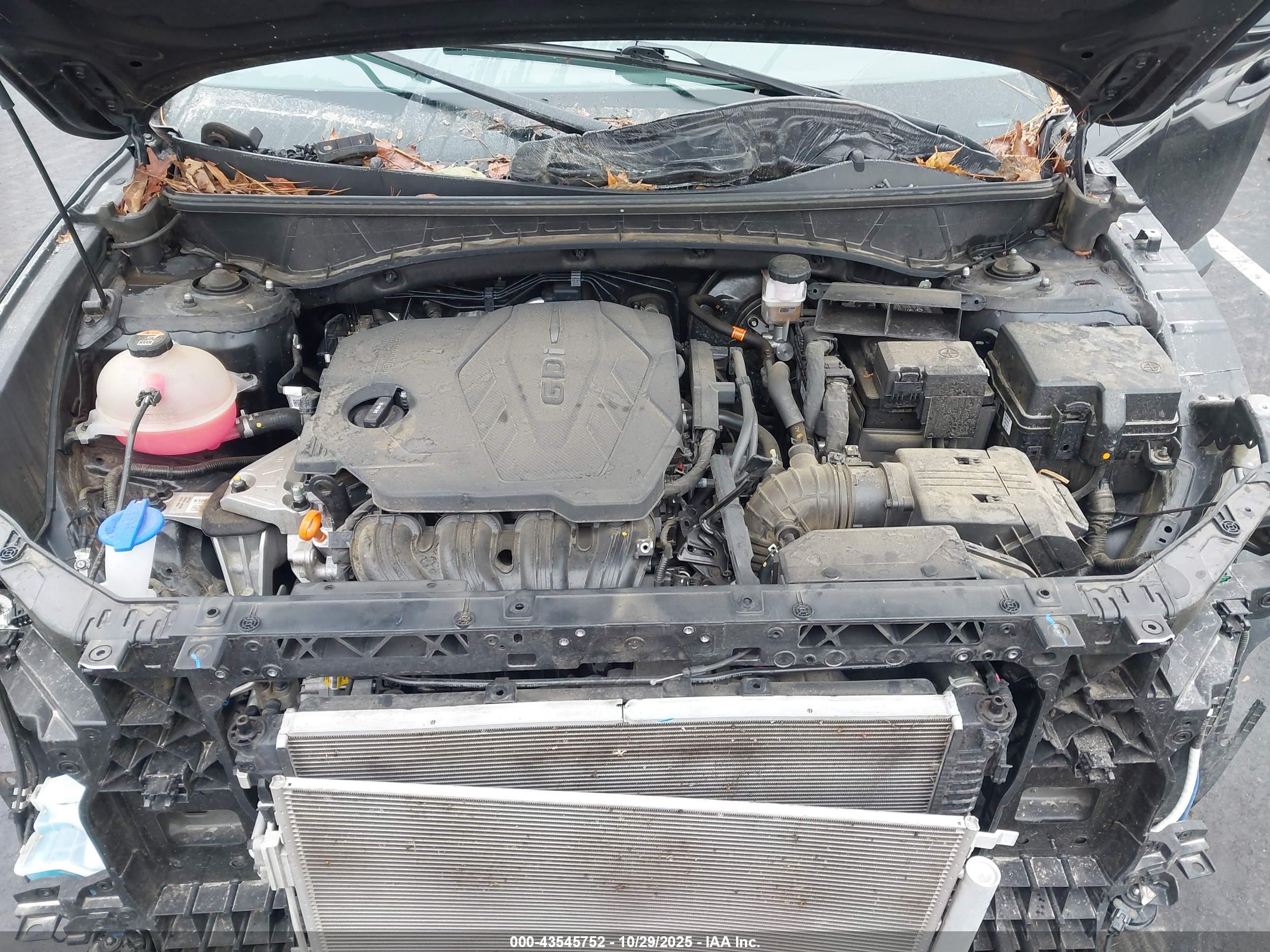 HYUNDAI TUCSON image 10