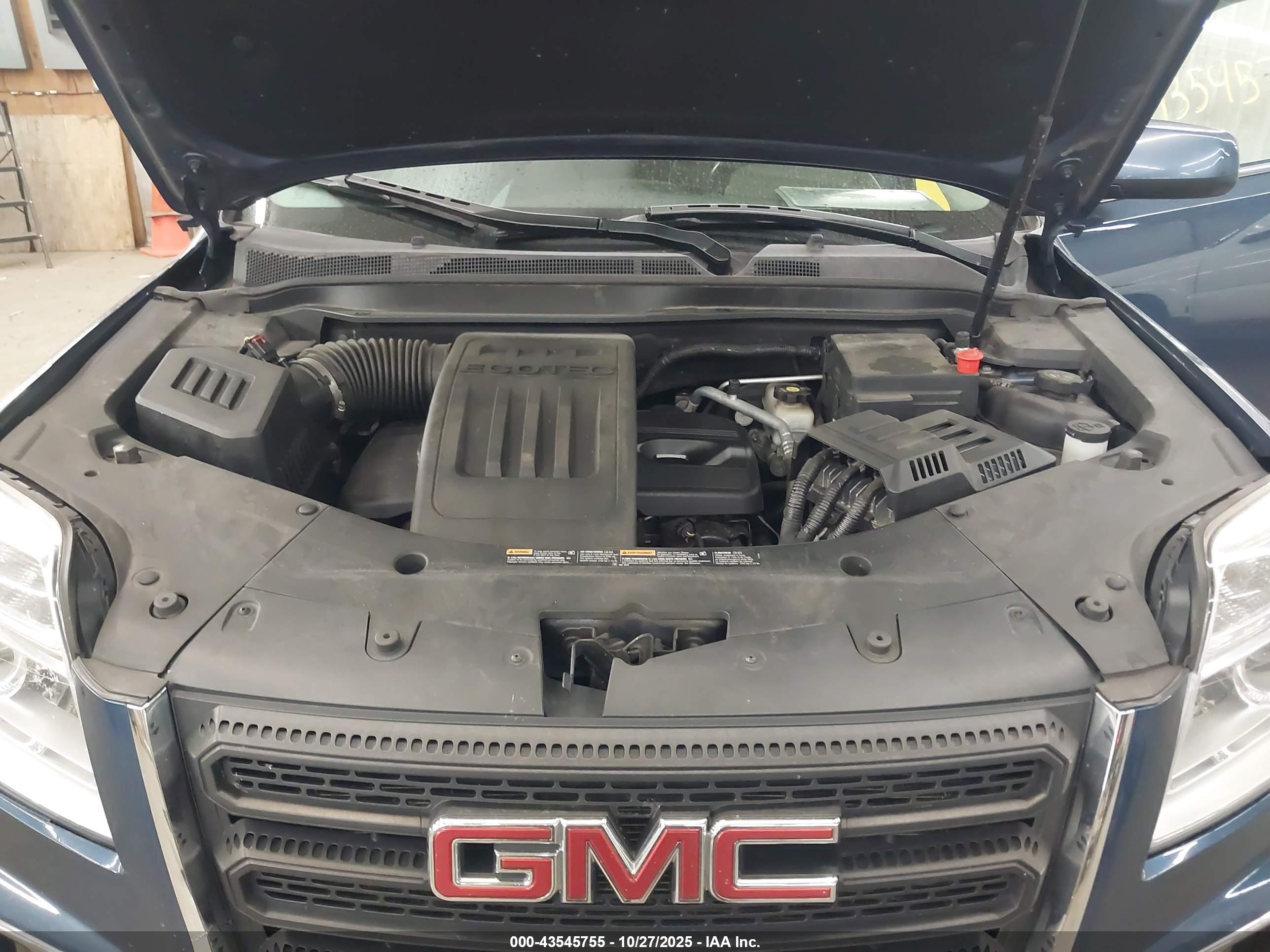 GMC TERRAIN image 10
