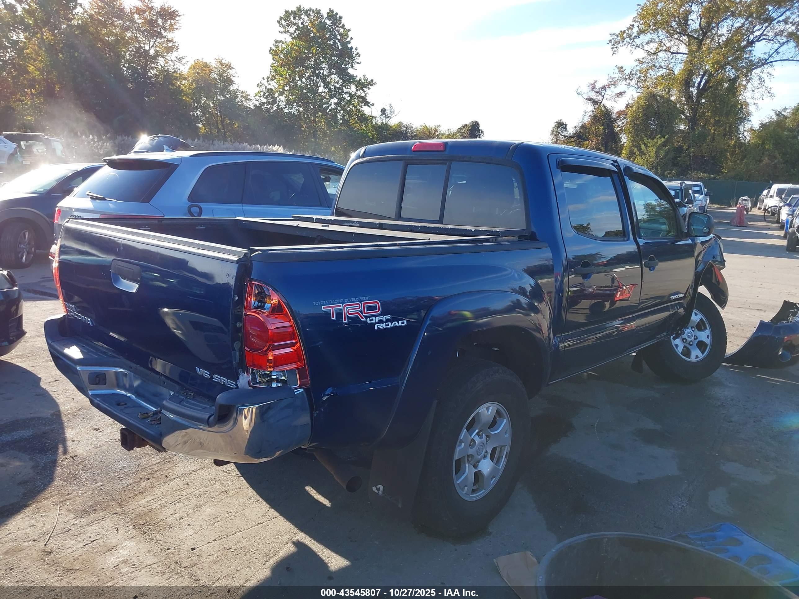 TOYOTA TACOMA image 4