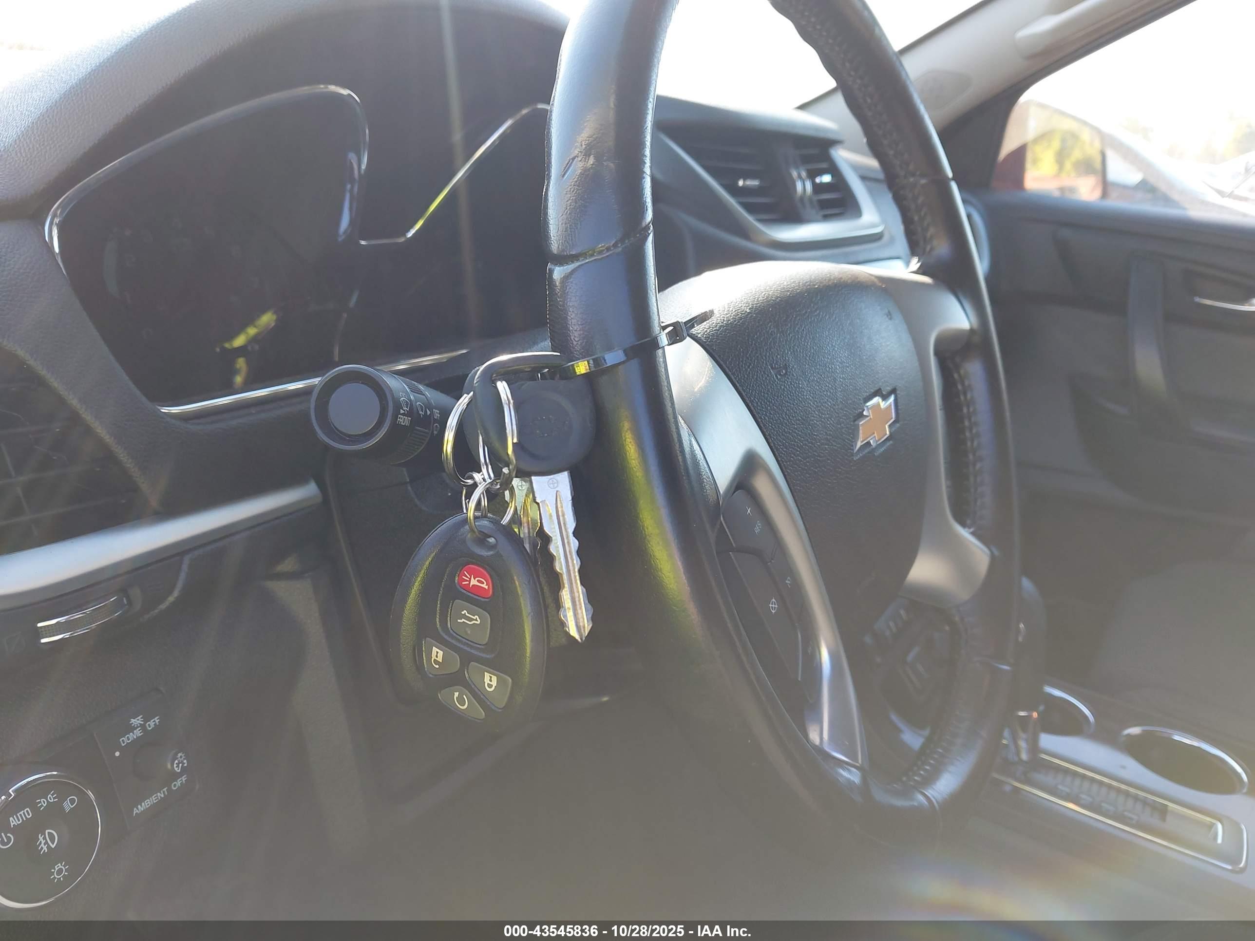 CHEVROLET TRAVERSE image 11