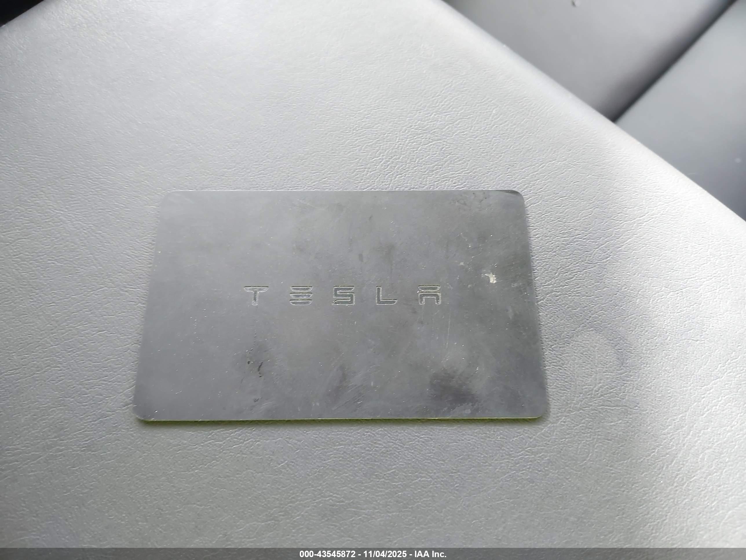 TESLA MODEL image 11
