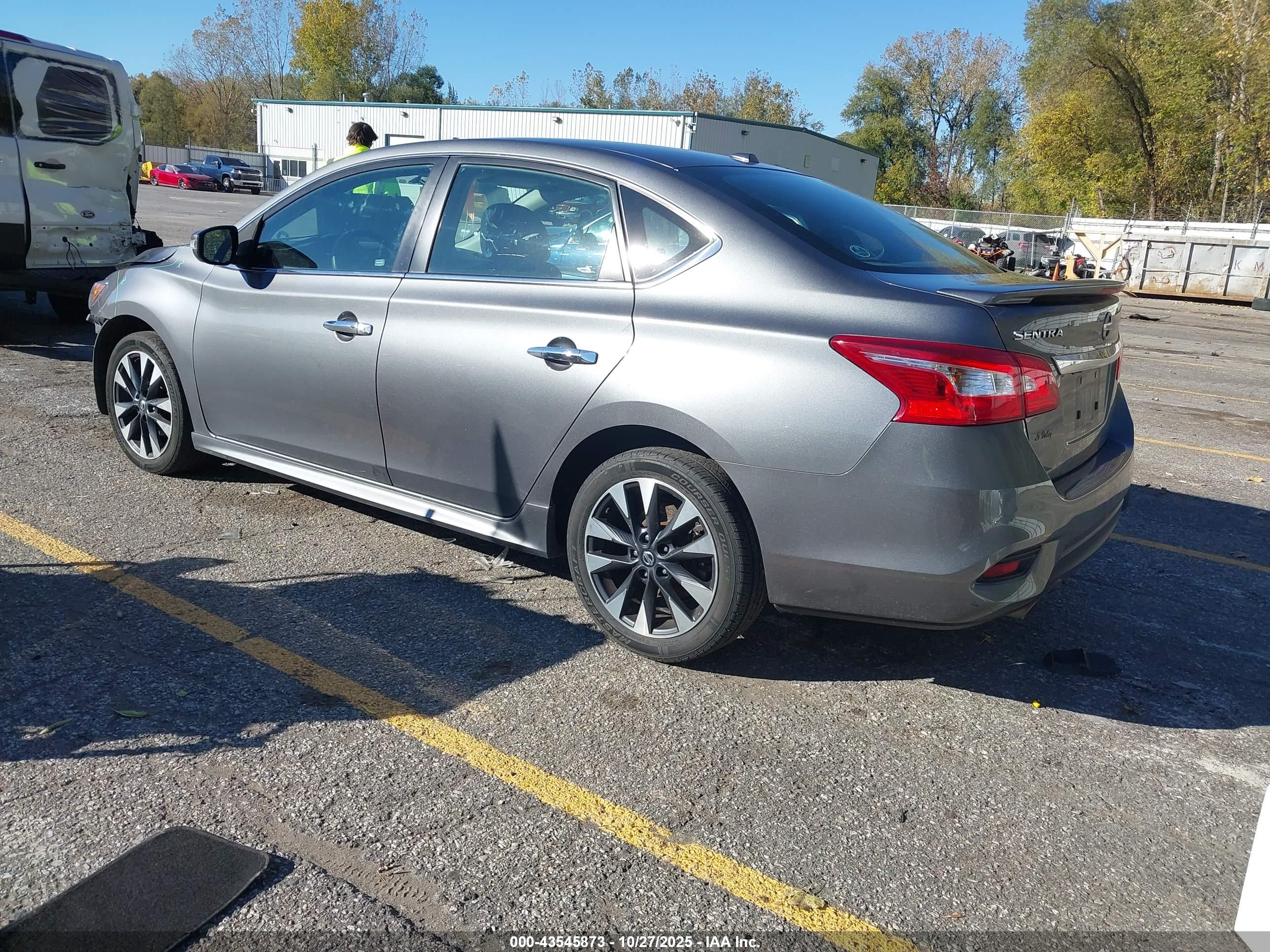 NISSAN SENTRA image 3