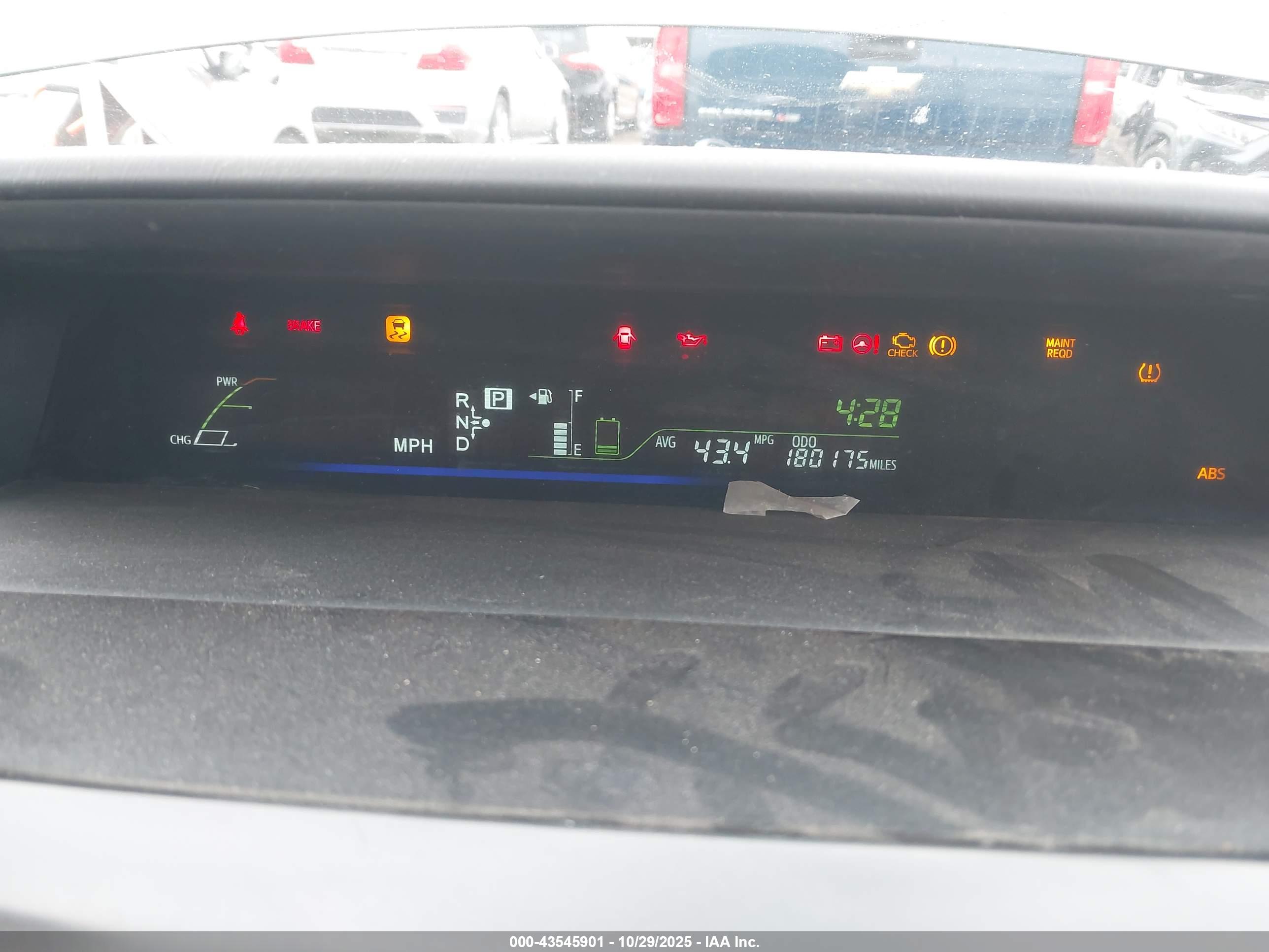 TOYOTA PRIUS image 7