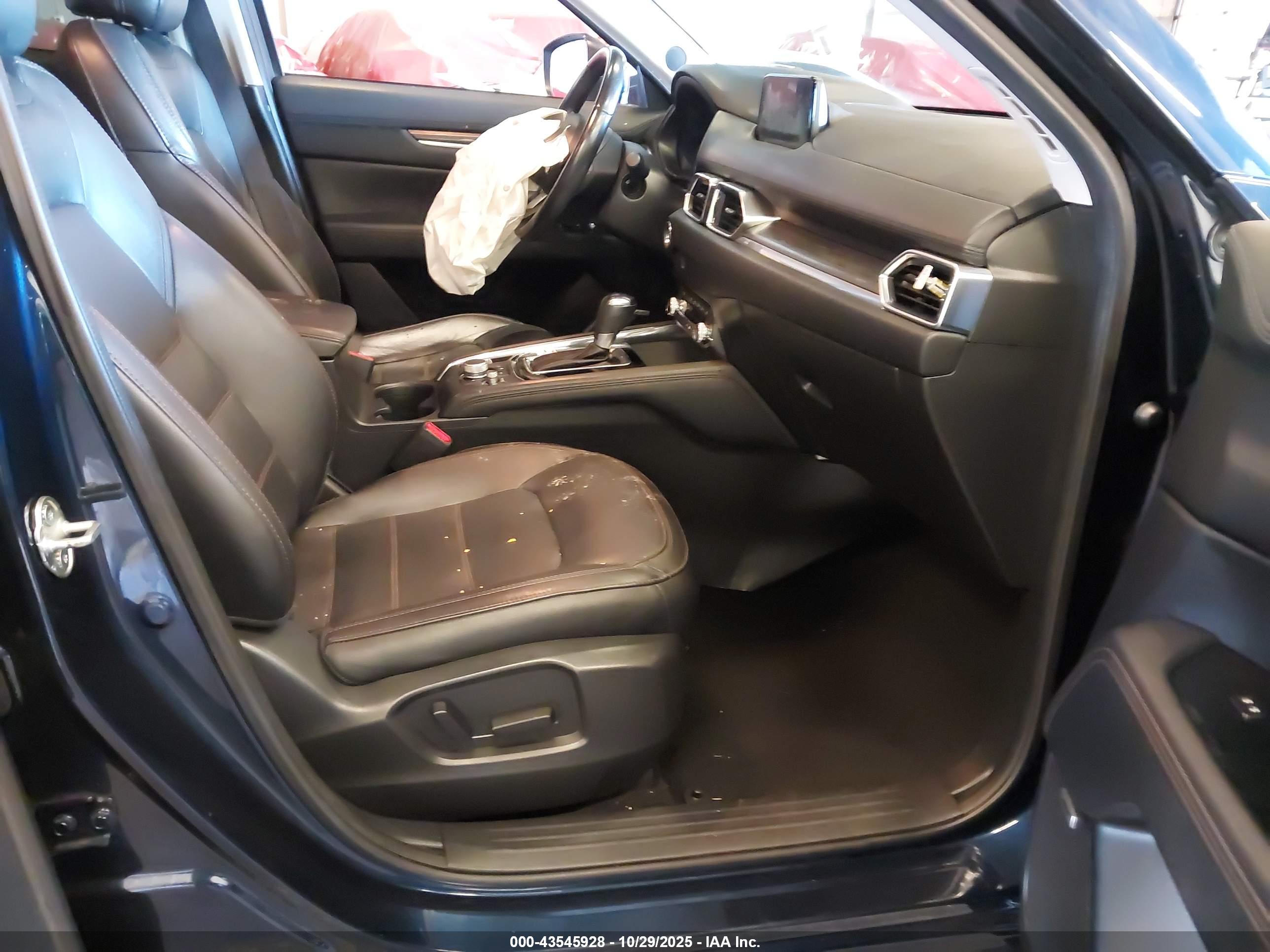 MAZDA CX-5 image 5