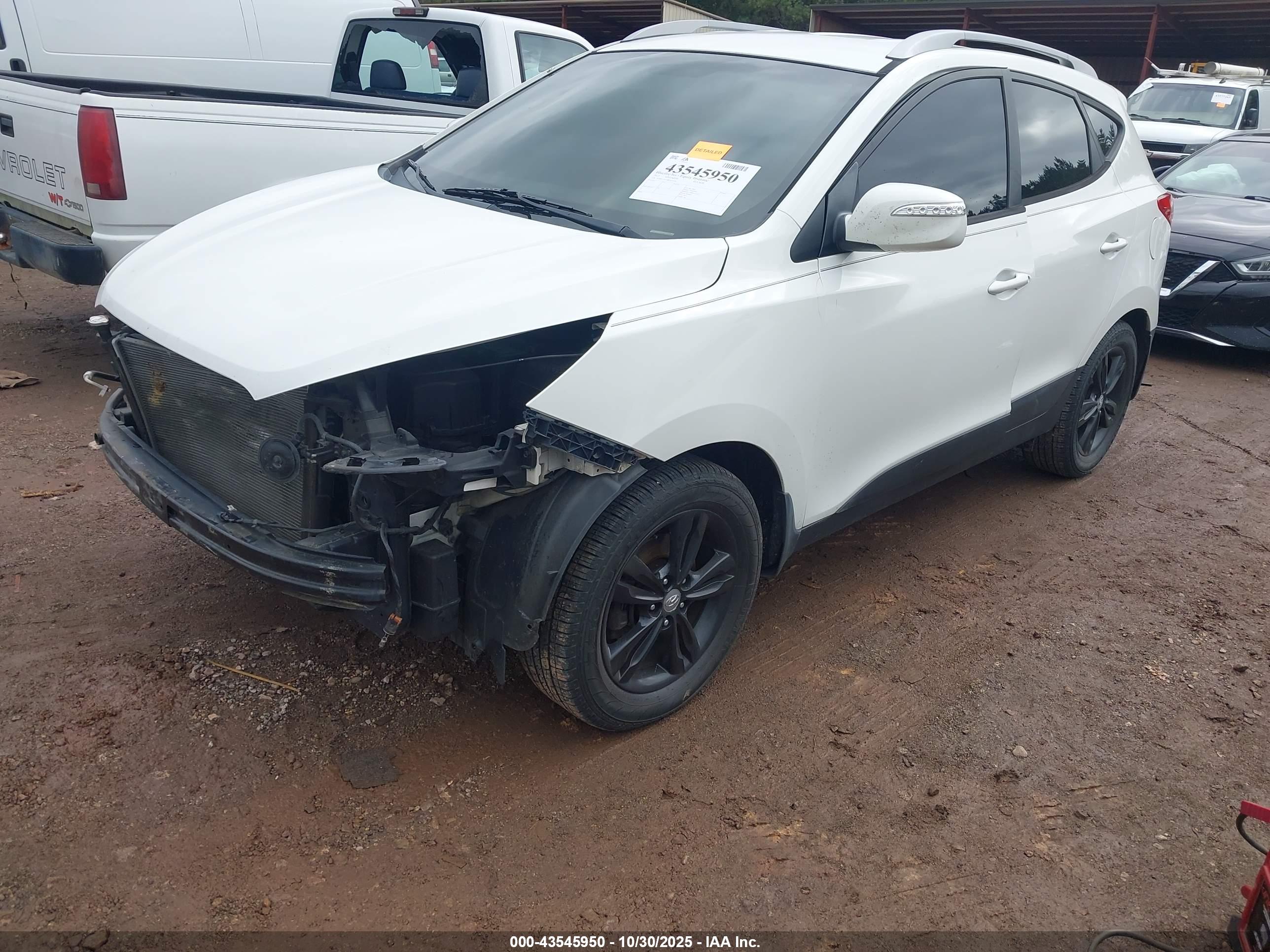 HYUNDAI TUCSON image 2