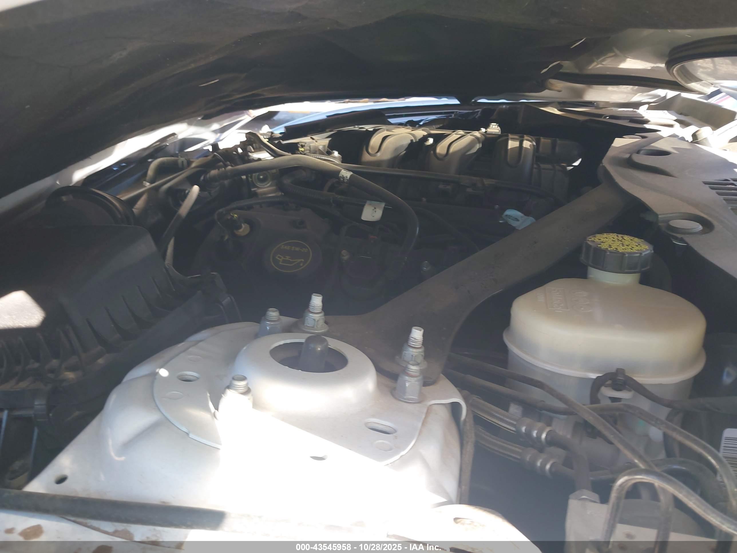 FORD MUSTANG image 10