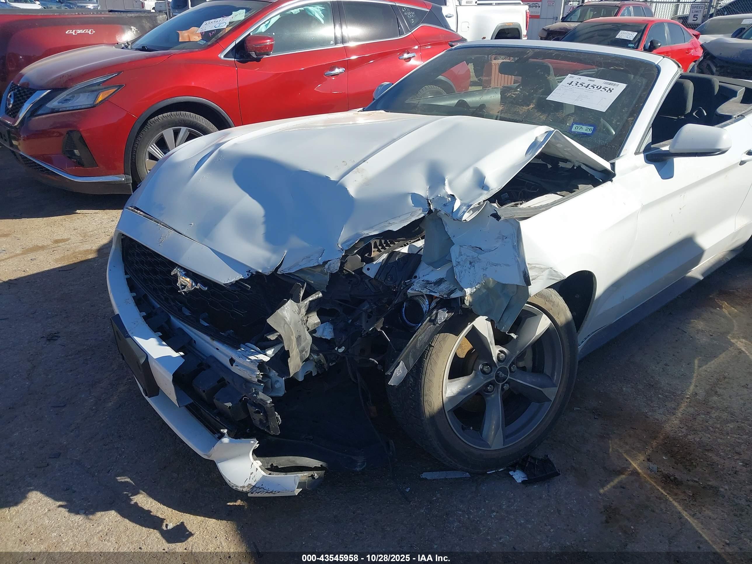 FORD MUSTANG image 6