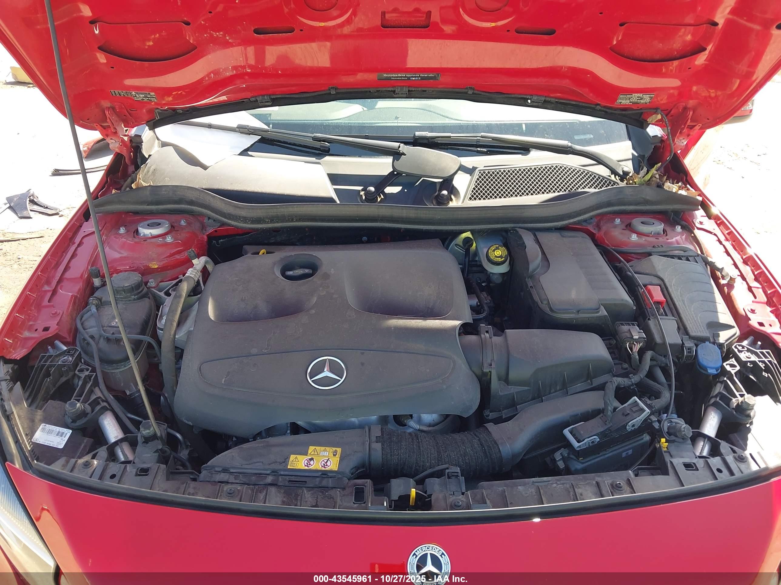 MERCEDES-BENZ GLA image 10