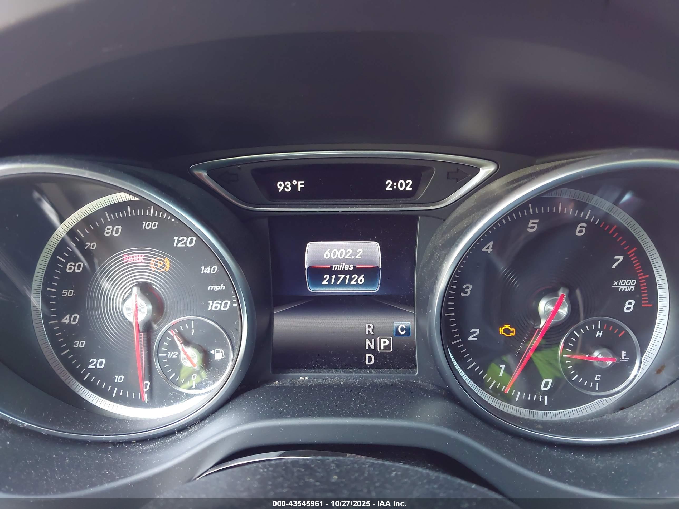 MERCEDES-BENZ GLA image 7