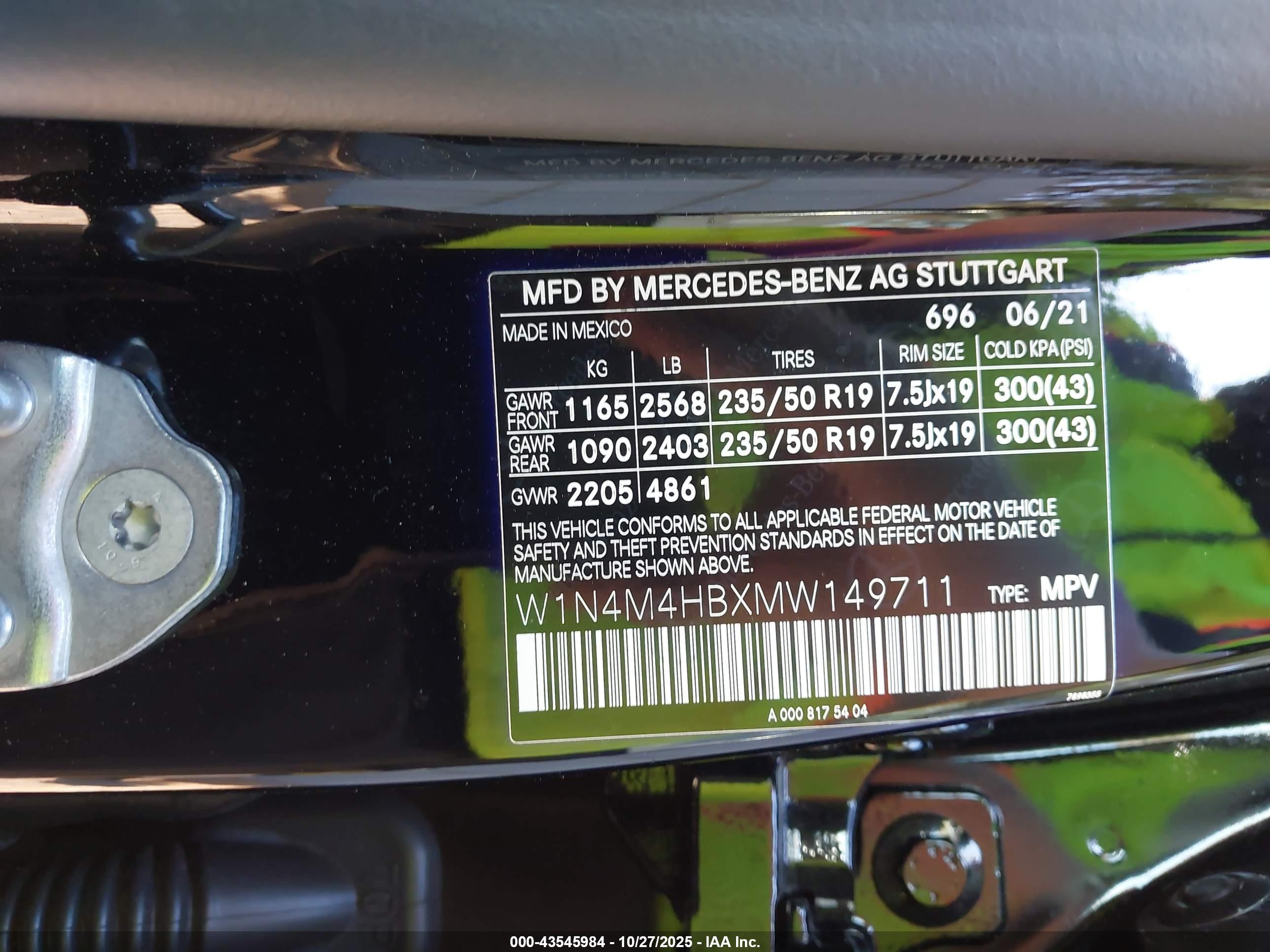 MERCEDES-BENZ GLB image 9