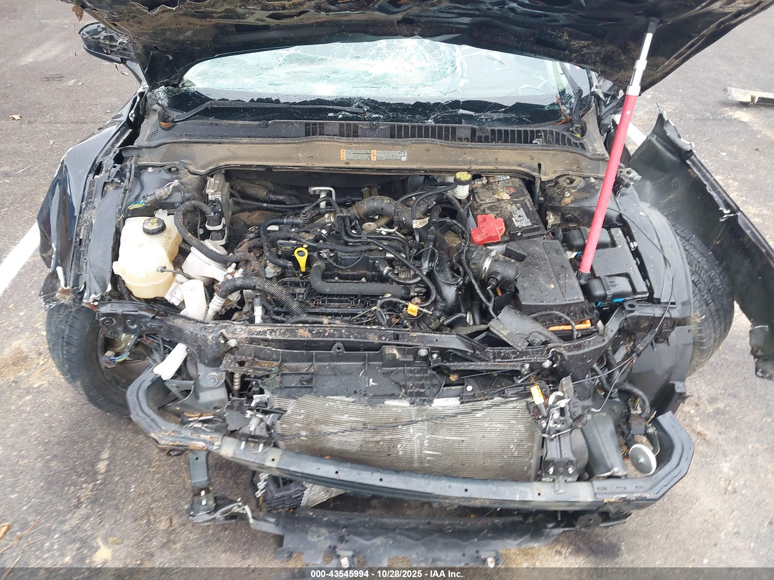 FORD FUSION image 10