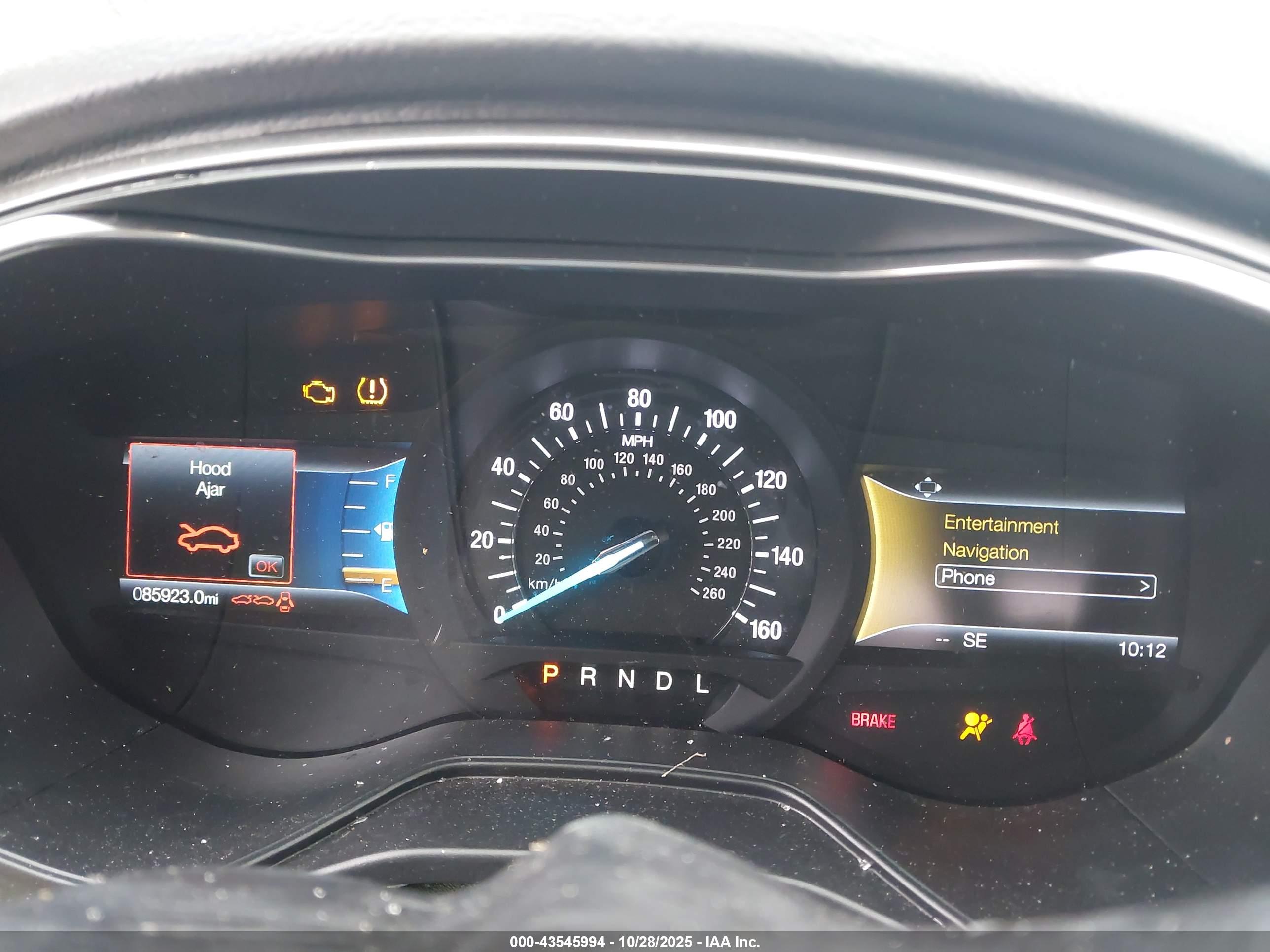 FORD FUSION image 7