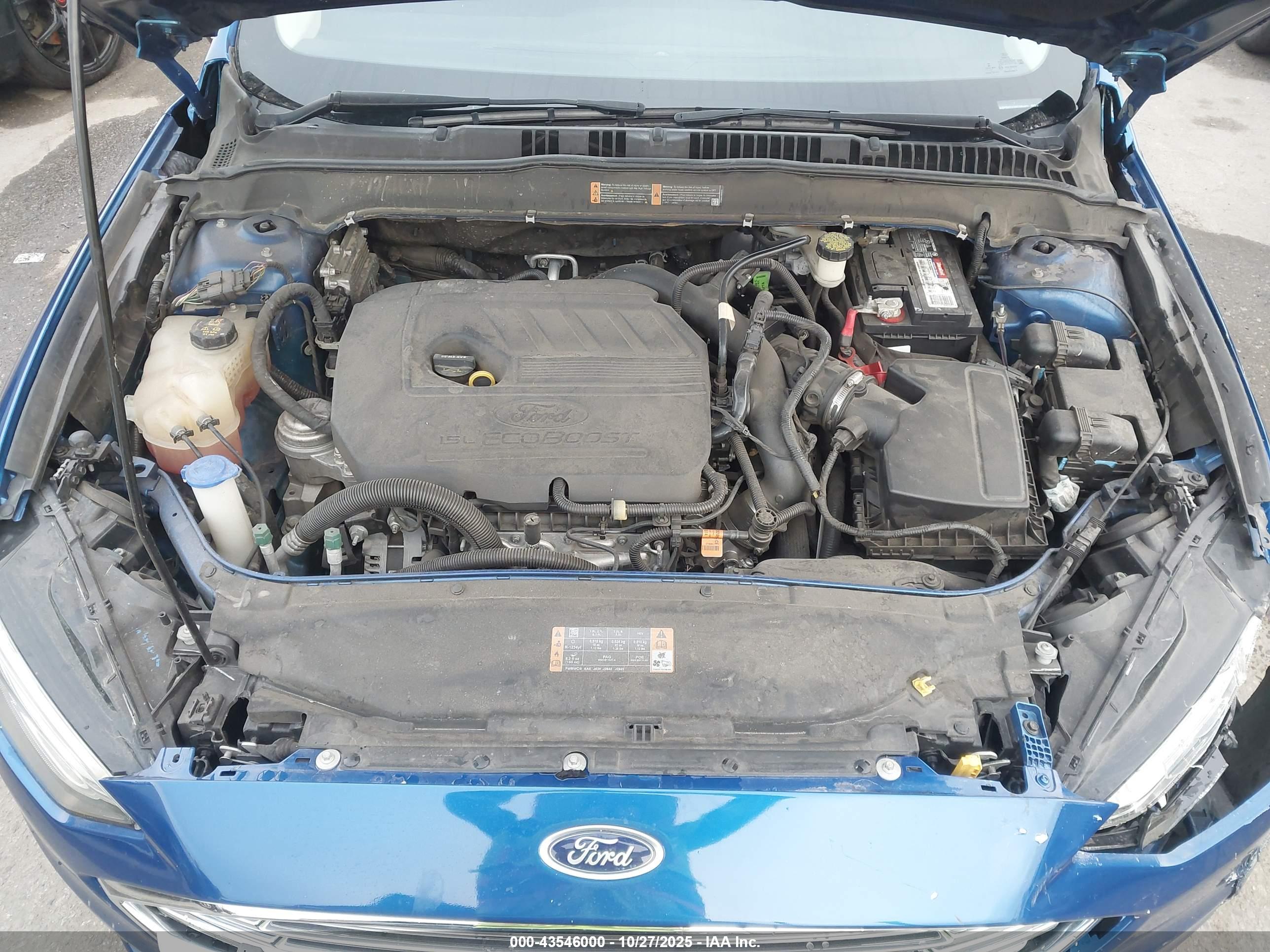 FORD FUSION image 10