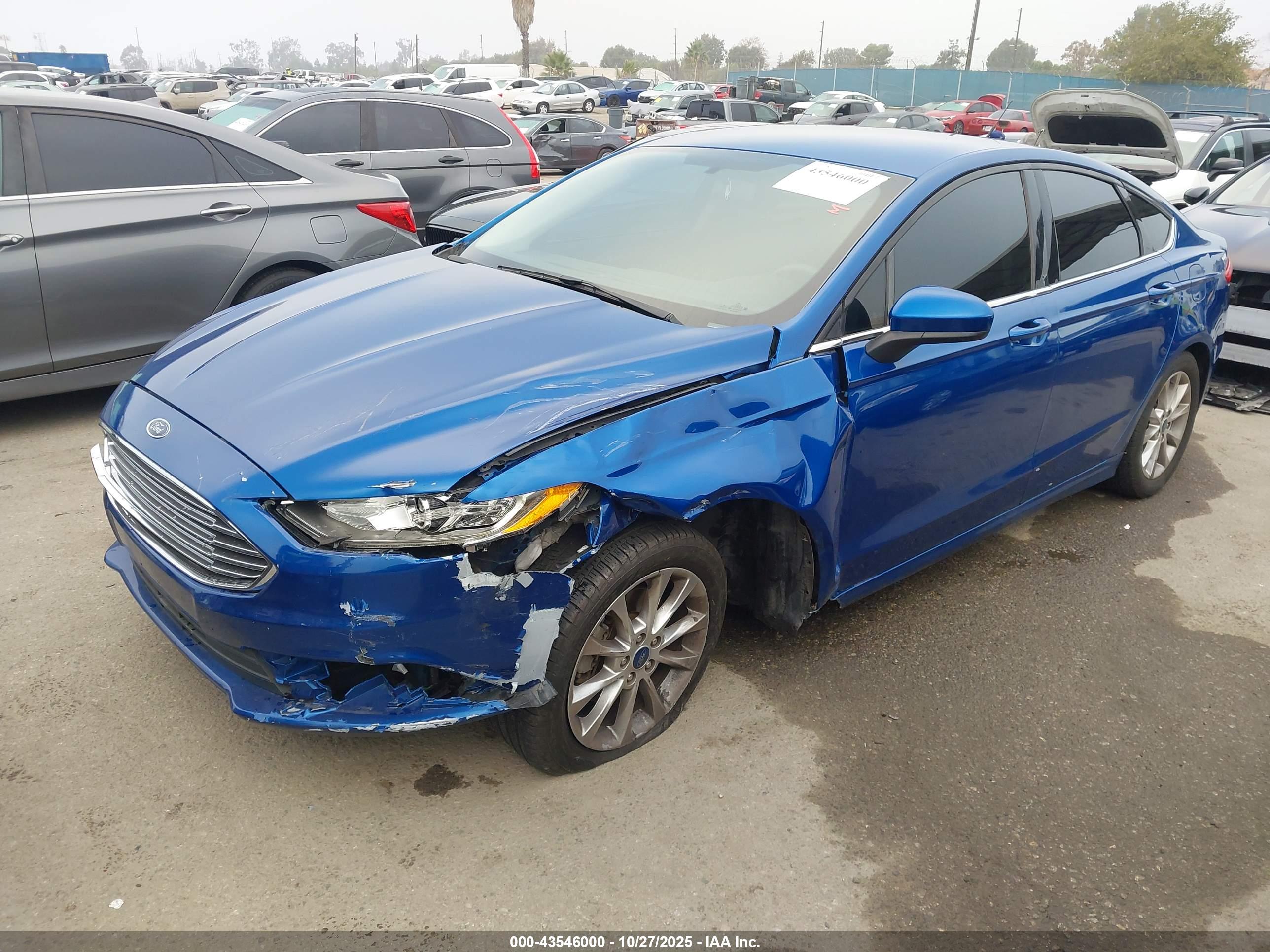 FORD FUSION image 2