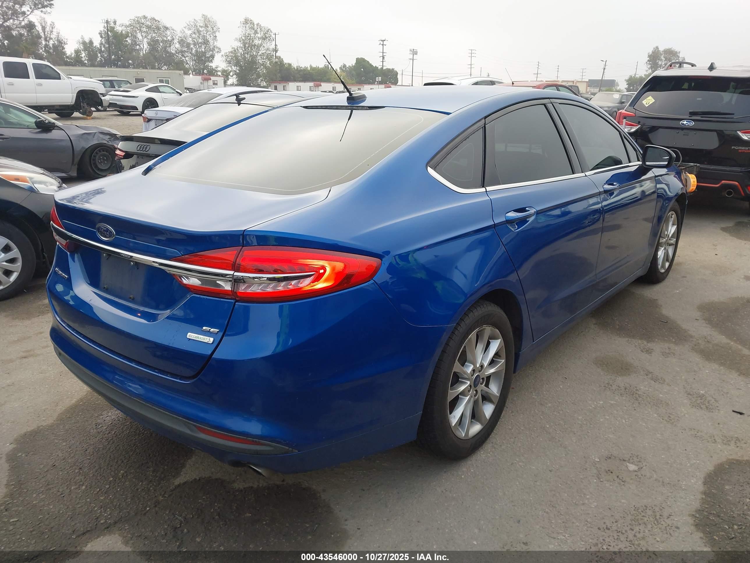 FORD FUSION image 4