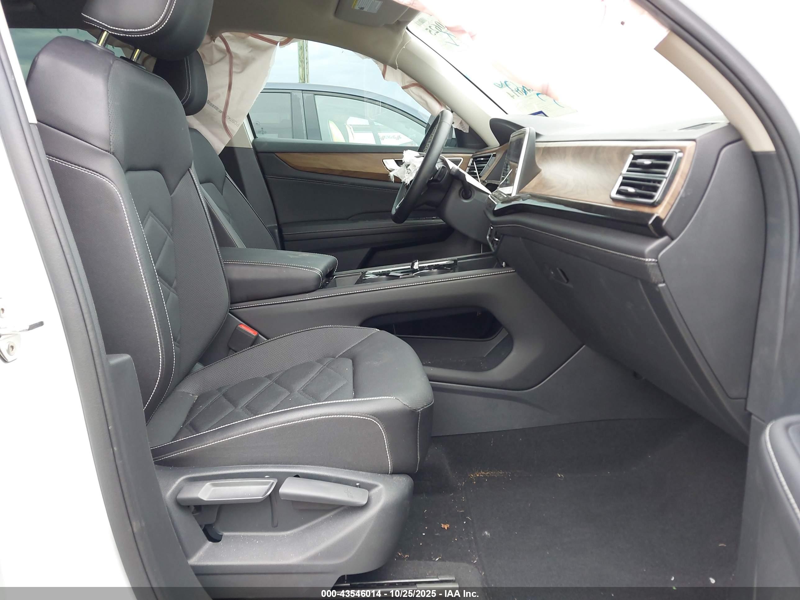 VOLKSWAGEN ATLAS image 5