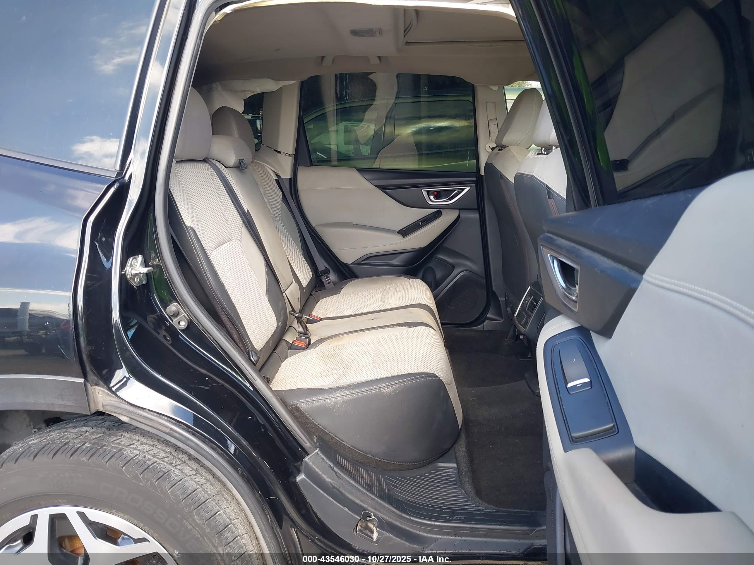 SUBARU FORESTER image 8