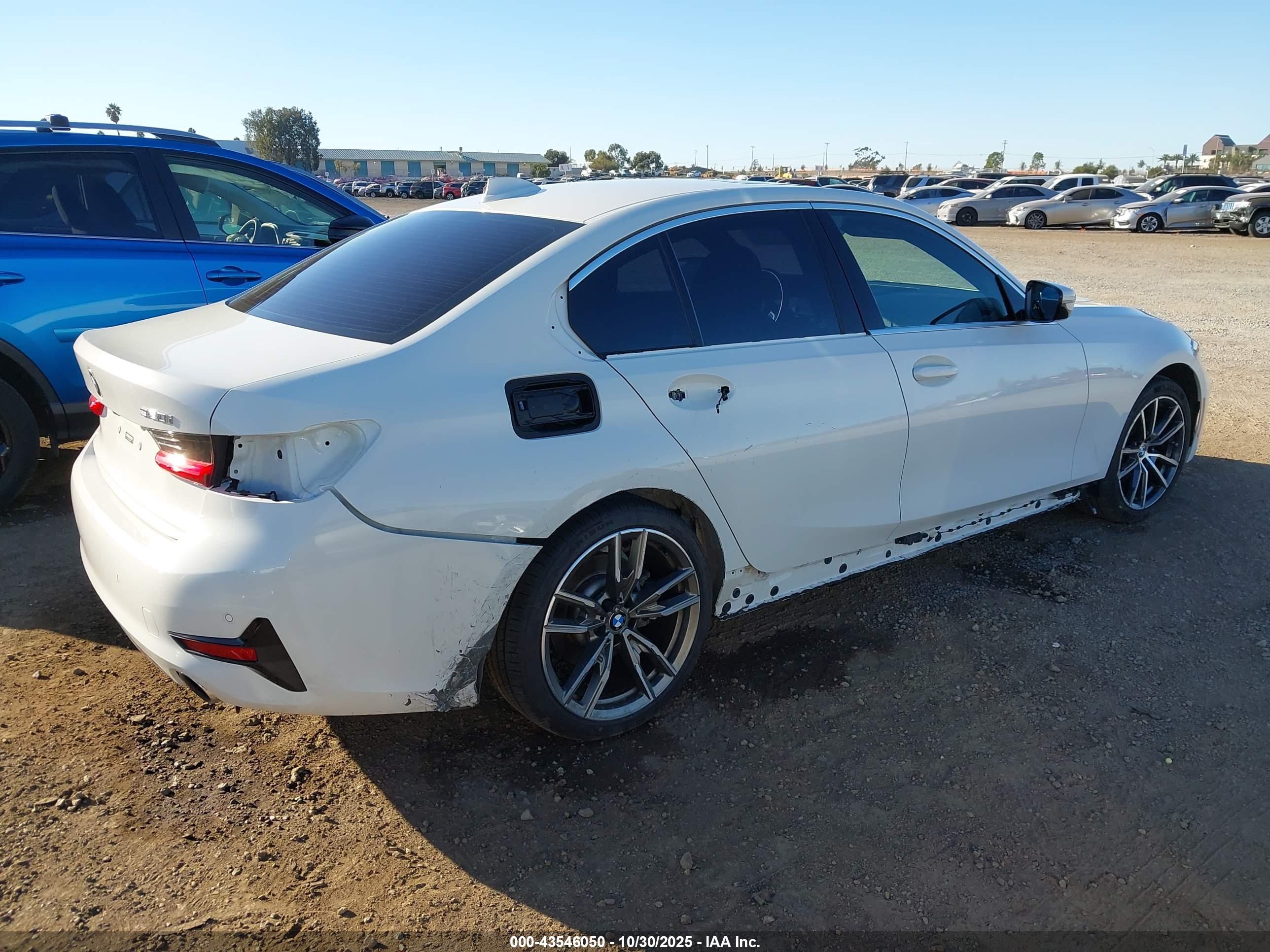 BMW 330I image 4