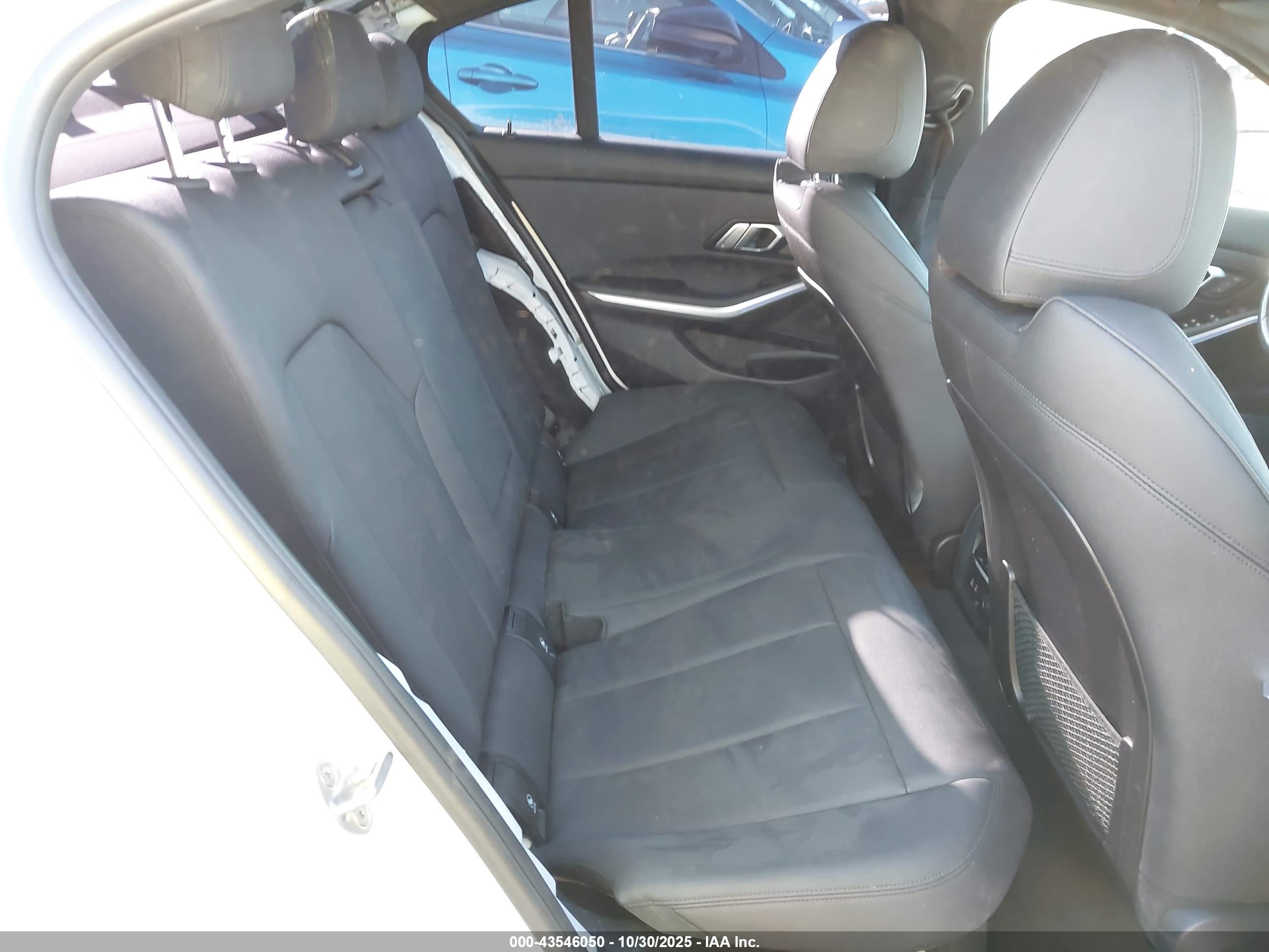BMW 330I image 8