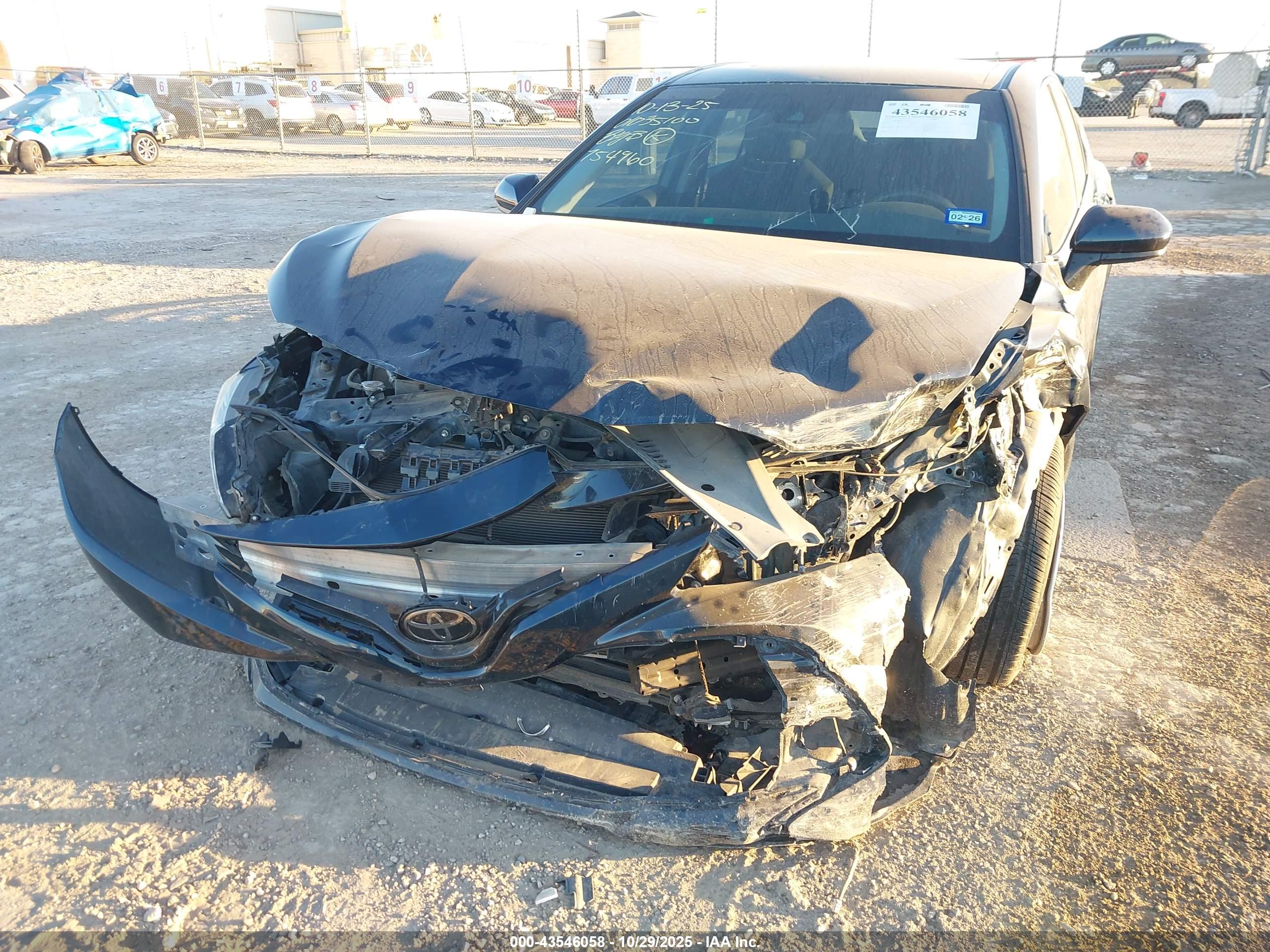 TOYOTA CAMRY image 6