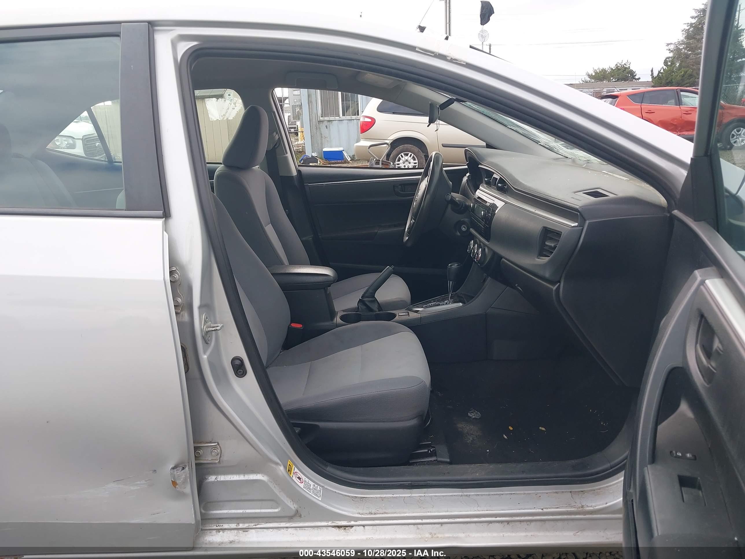 TOYOTA COROLLA image 5