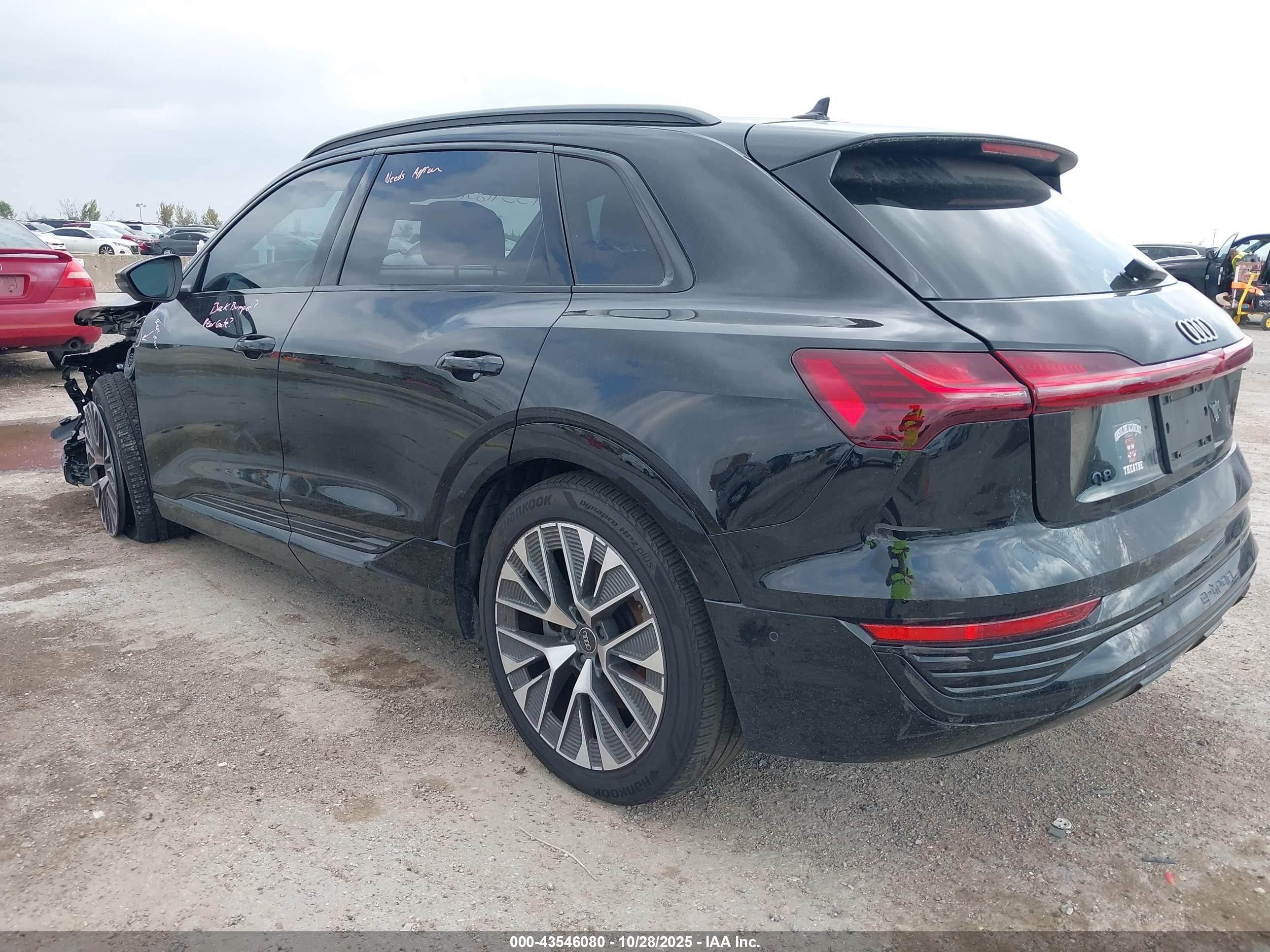 AUDI Q8 image 3