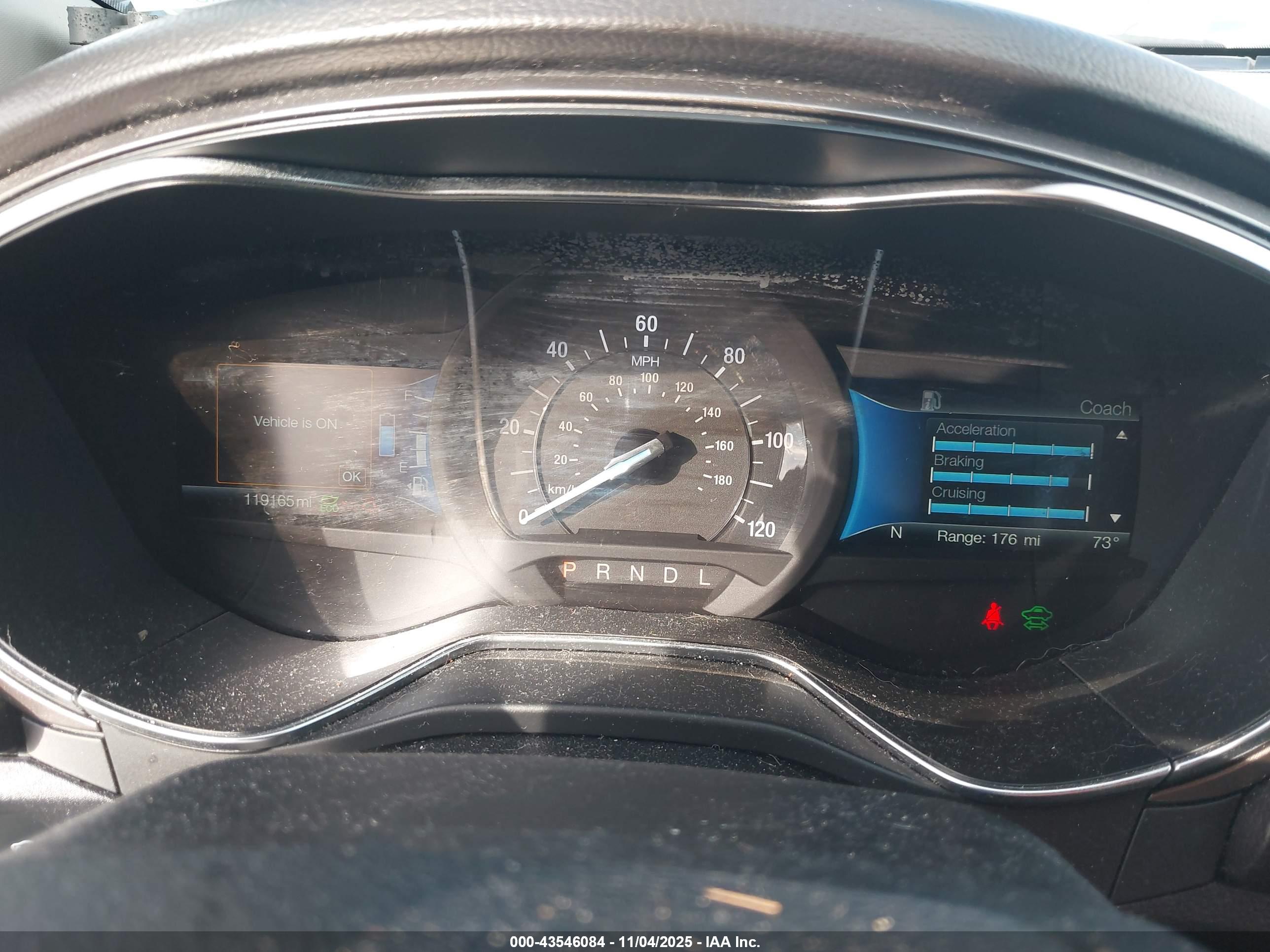 FORD FUSION image 7
