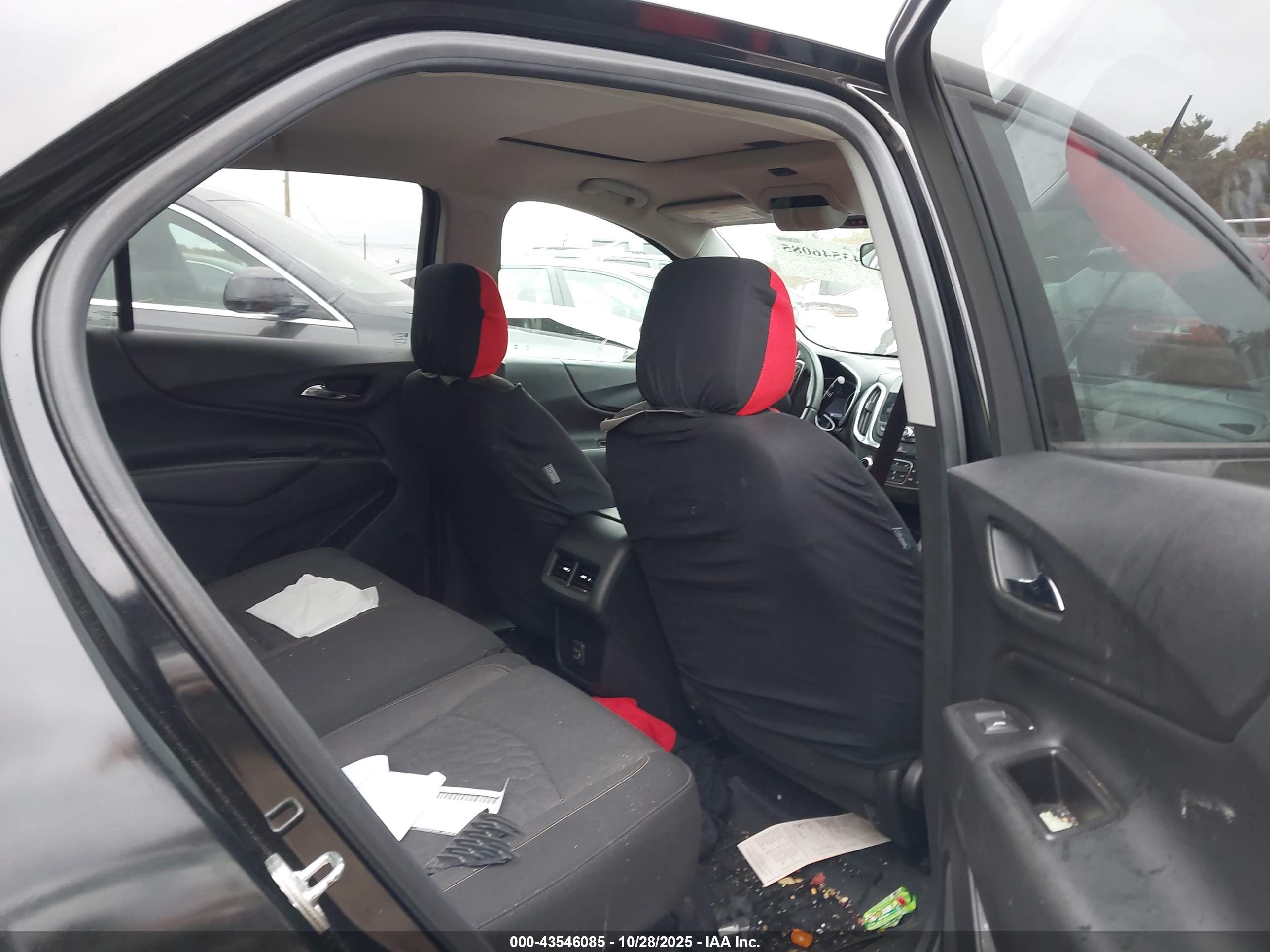 CHEVROLET EQUINOX image 8