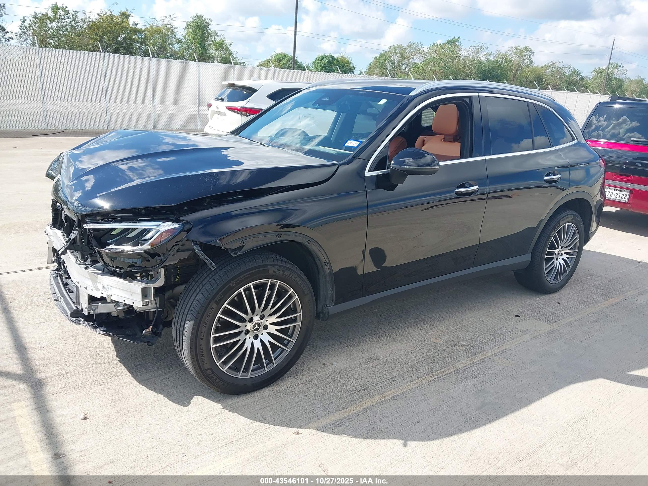 MERCEDES-BENZ GLC image 2