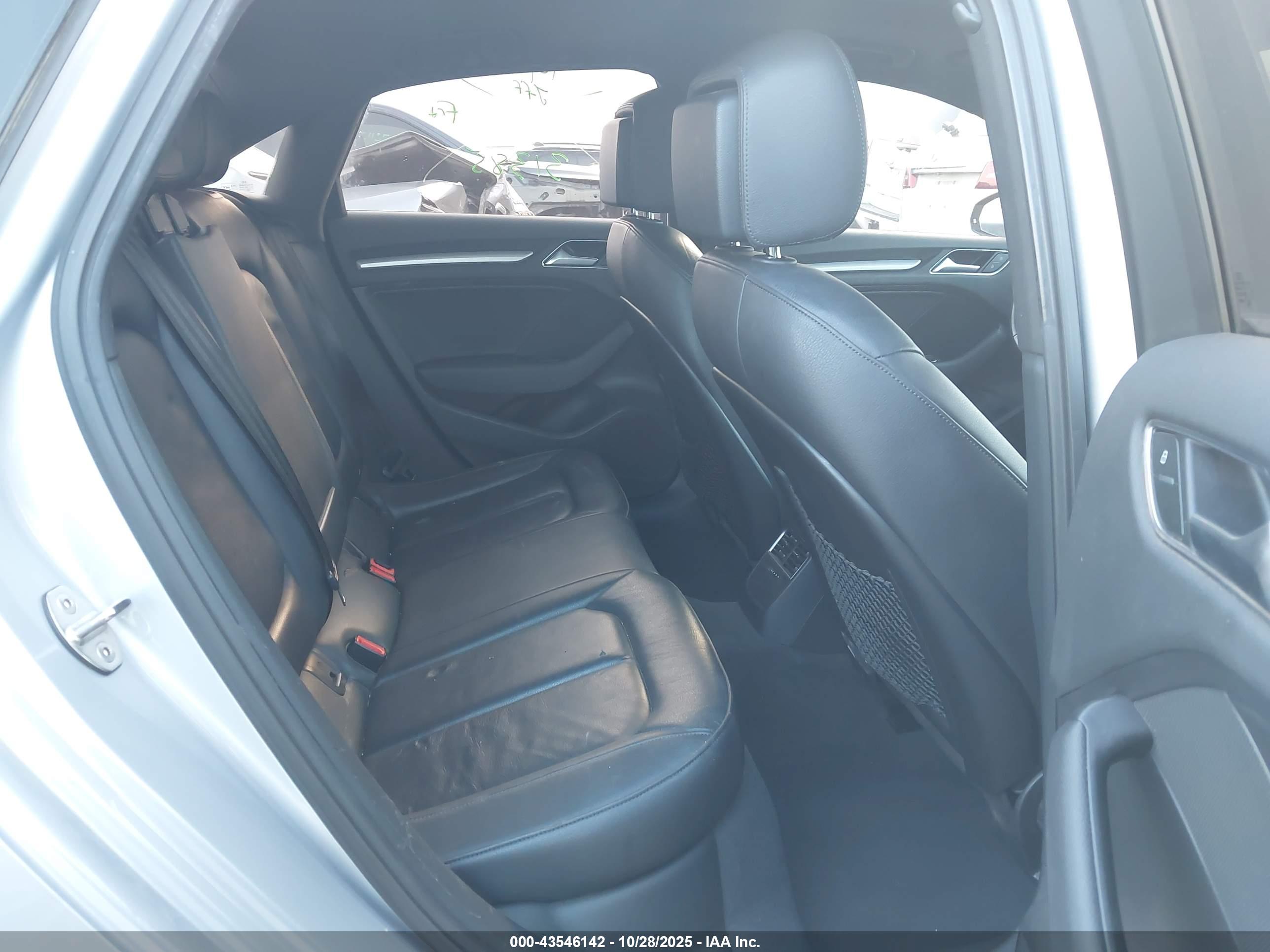 AUDI A3 image 8