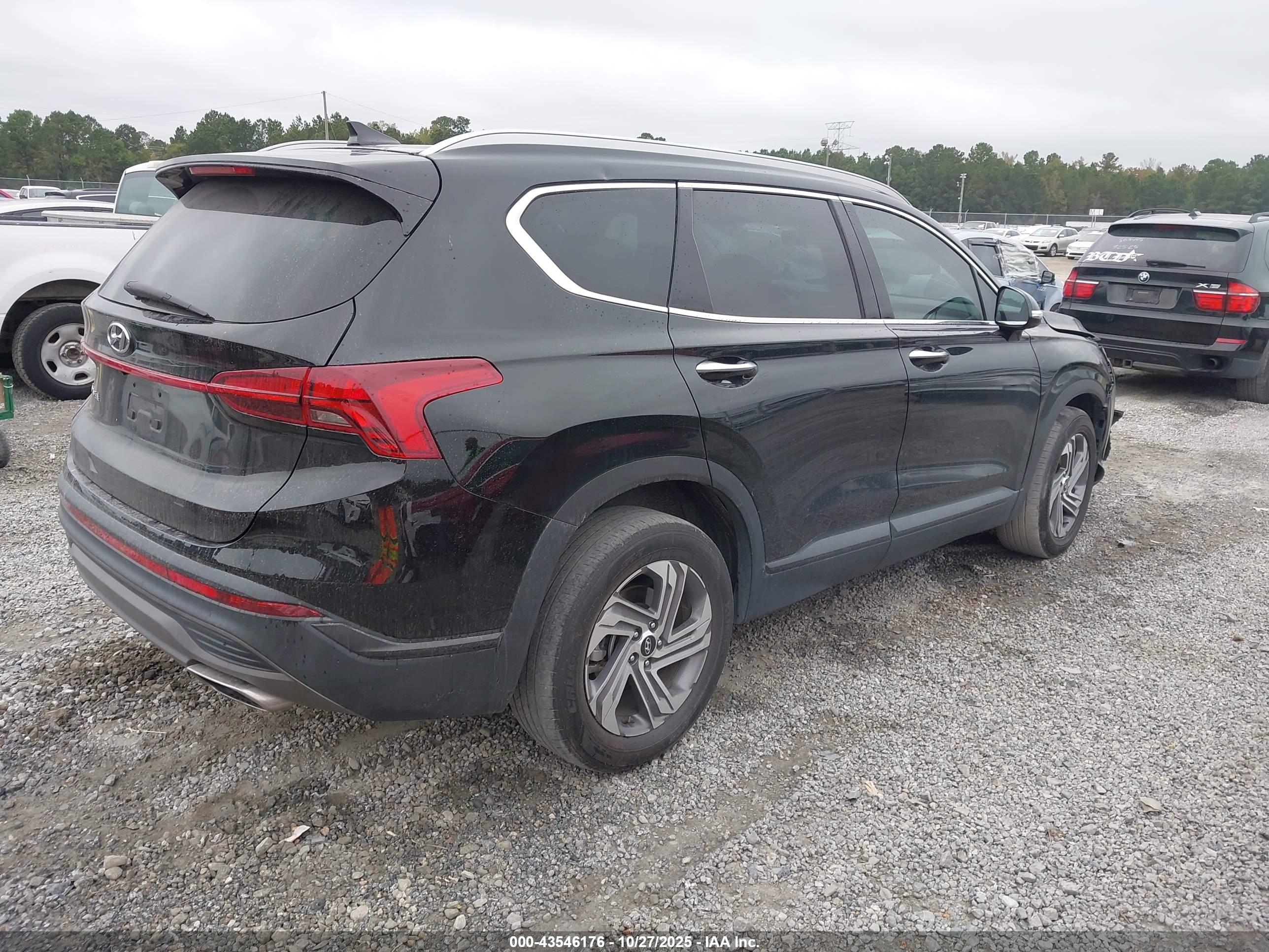 HYUNDAI SANTA image 4