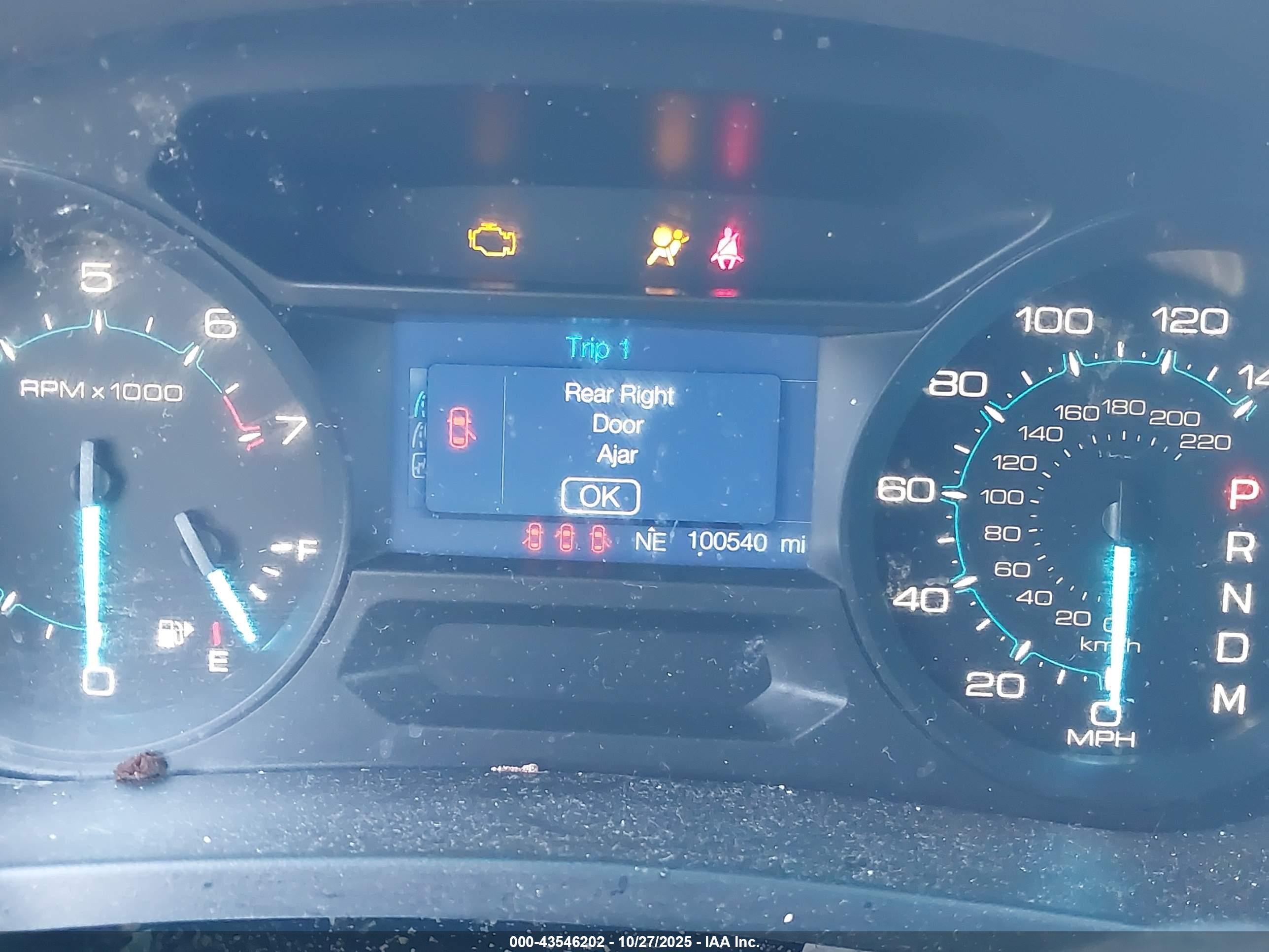 FORD EXPLORER image 7
