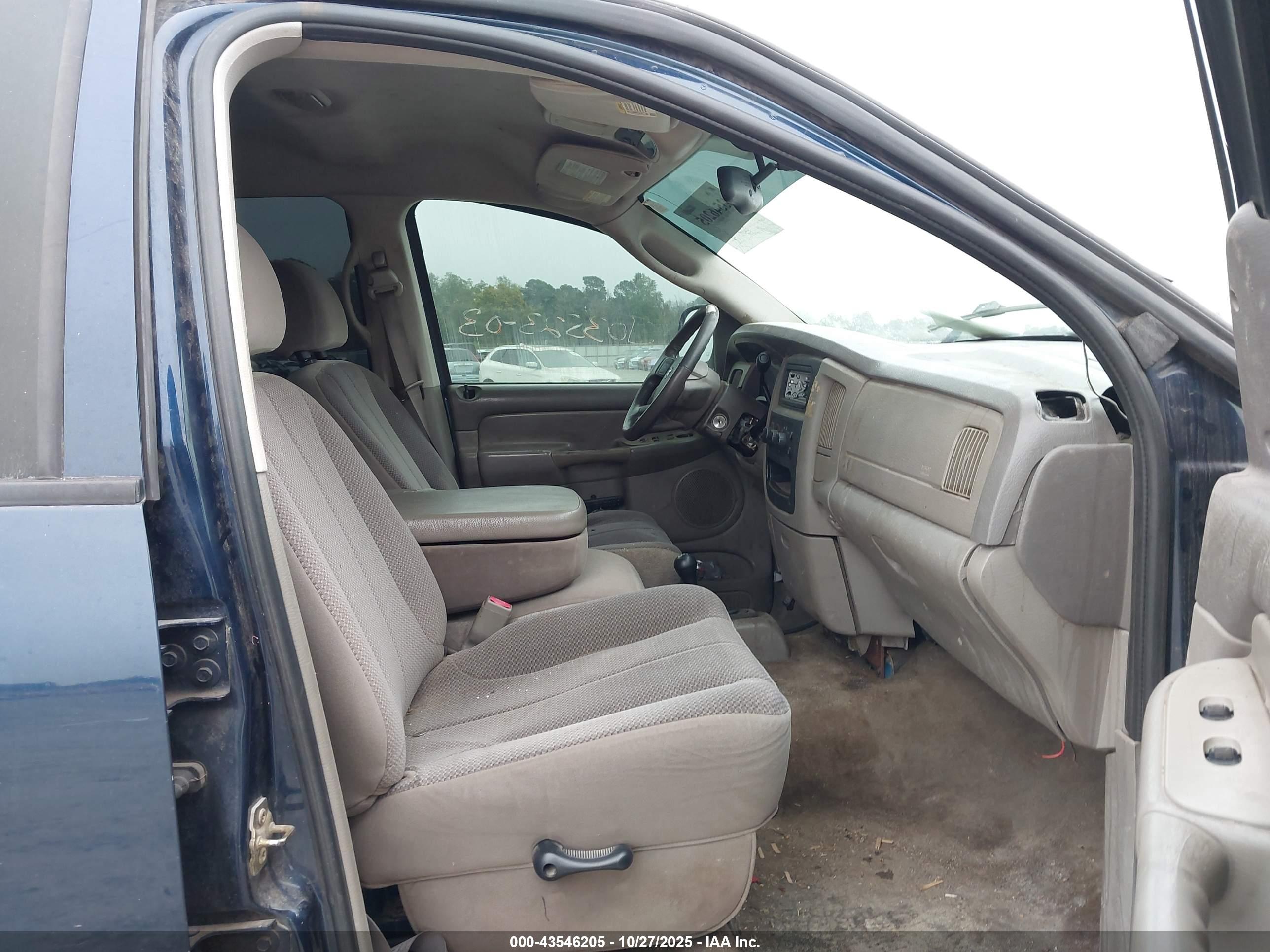 DODGE RAM image 5