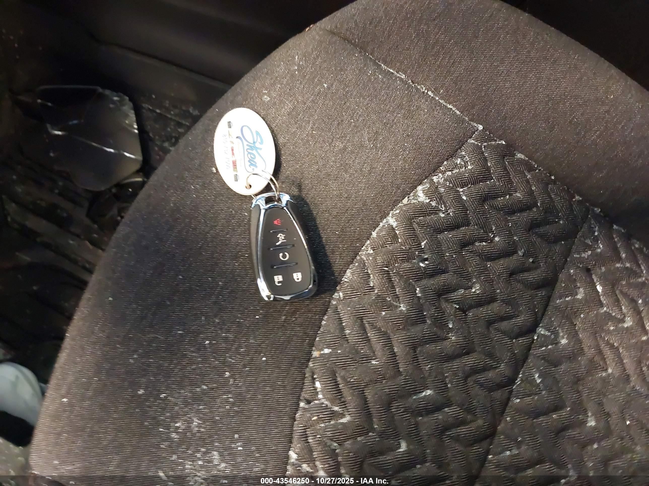 CHEVROLET EQUINOX image 11
