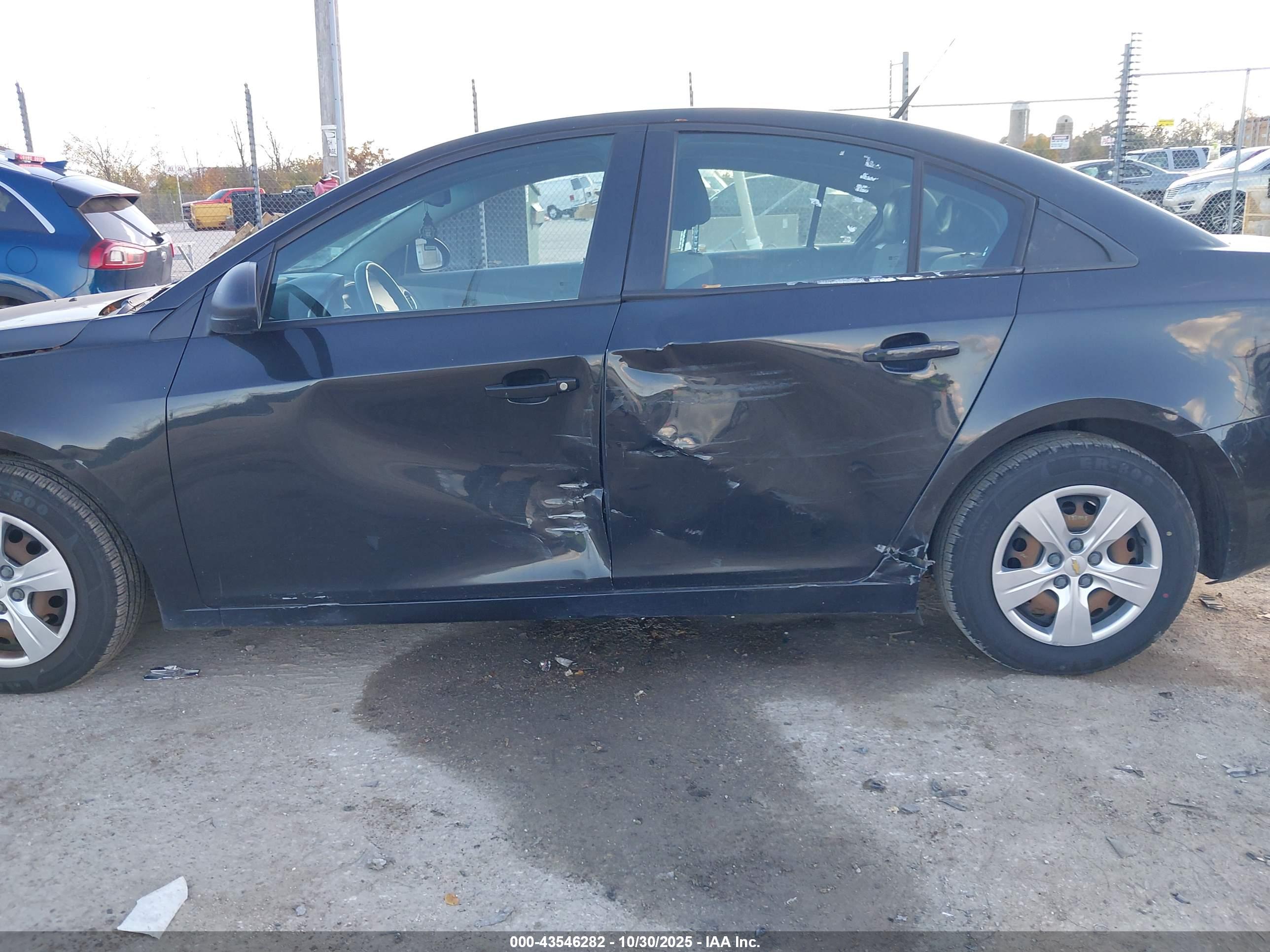 CHEVROLET CRUZE image 6